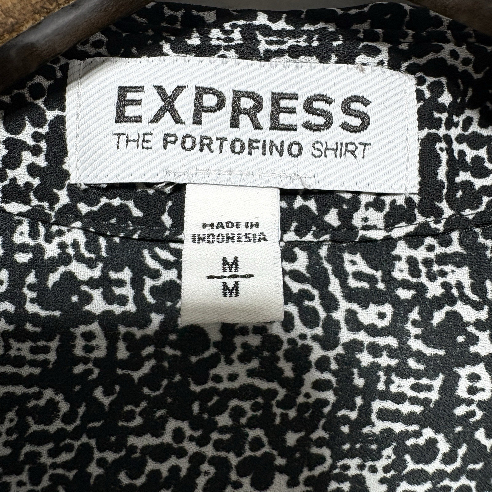 Express Blouse Womens M Black White Print Portofino Roll Tab Sleeve Button Front