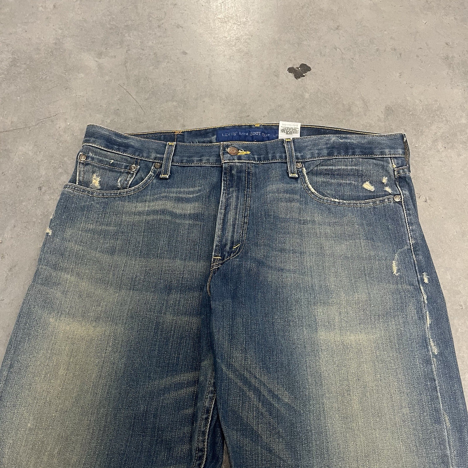 Vintage Y2K 2006 Levi’s 527 Men’s Flared Distressed Bootcut Jeans Size 36×30