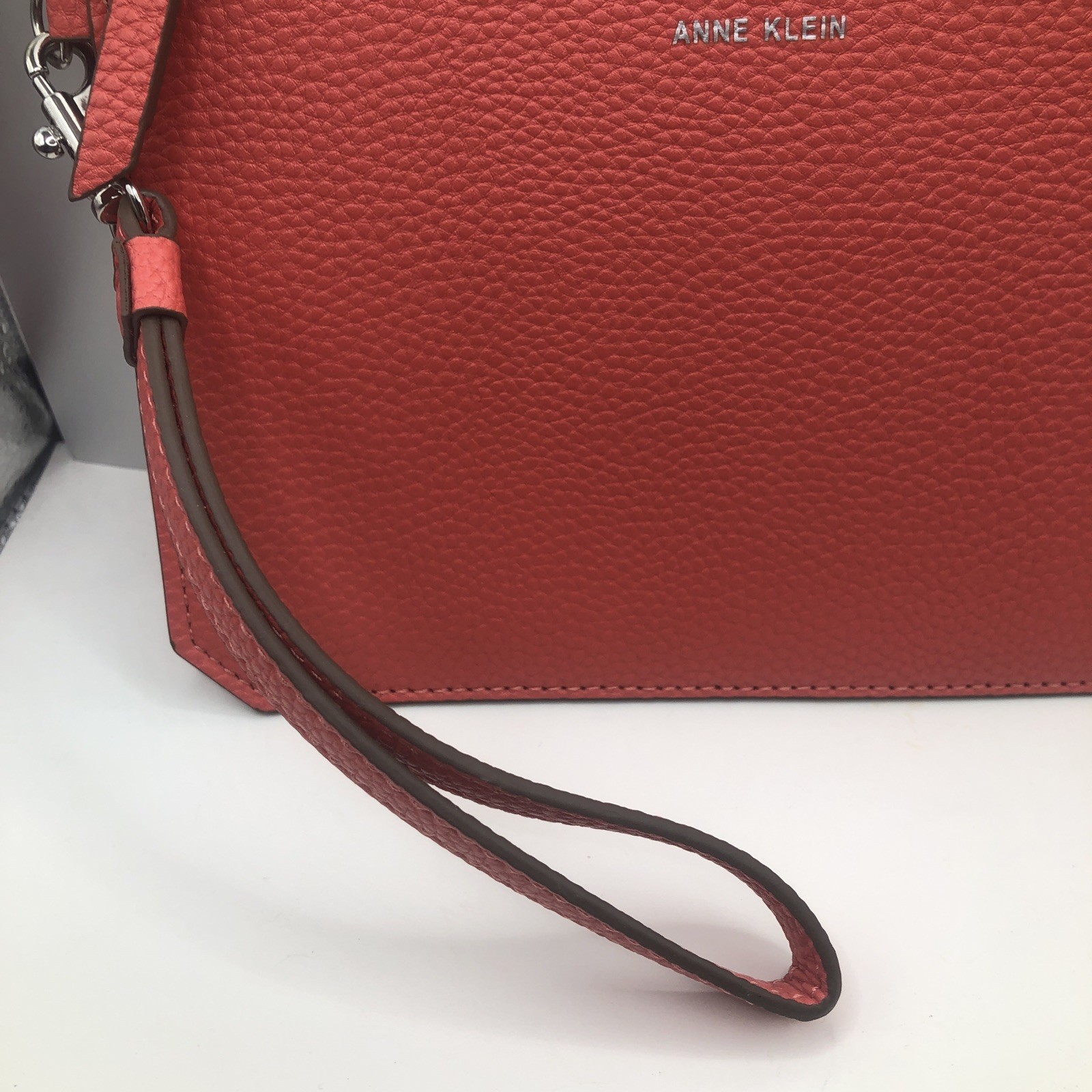 Anne Klein Wristlet Women’s Size Medium Zip Closure Coral Colored 5.75 x 7.75