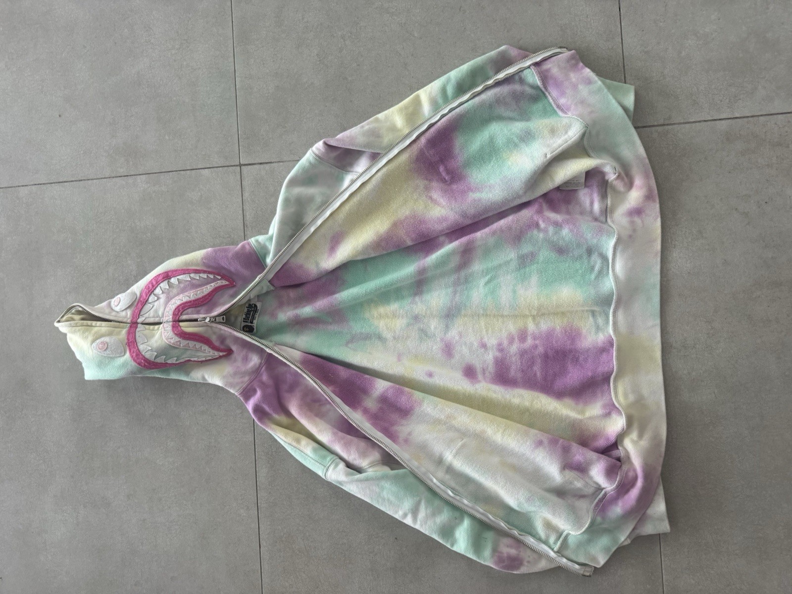 A Bathing Ape Hoddie XS