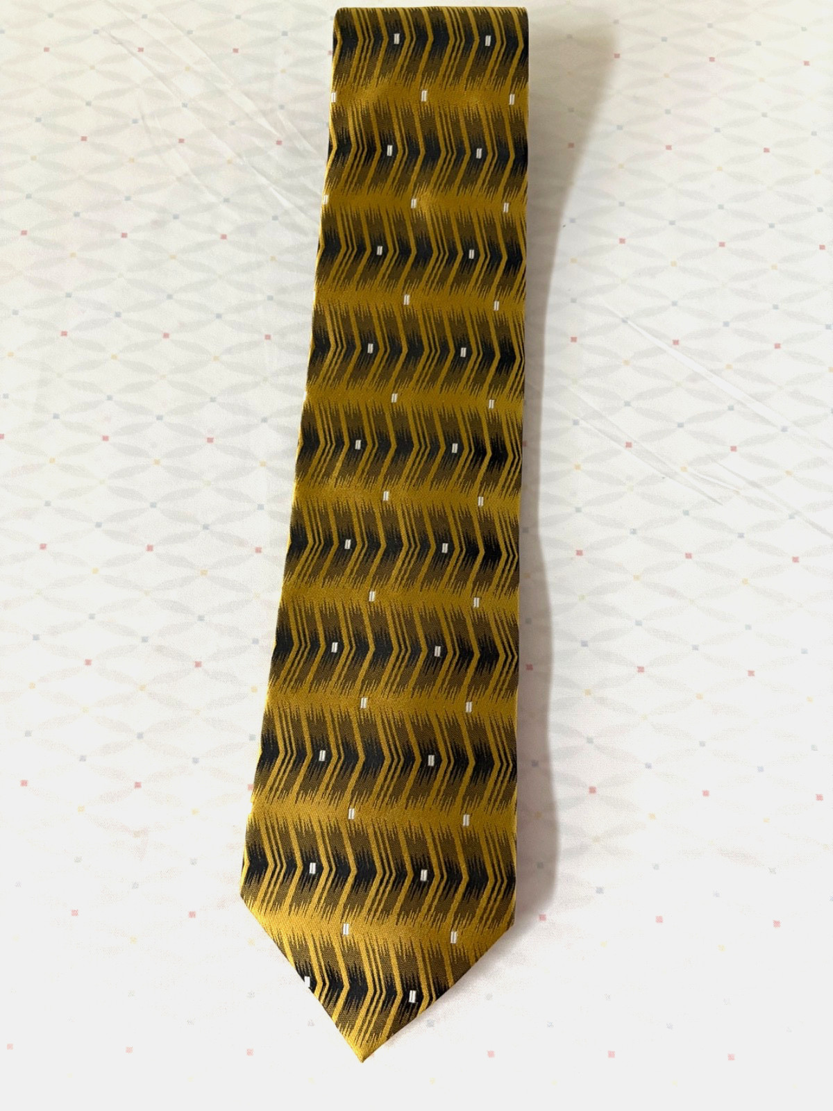 SETA ZONE Mens 100% Silk Neck Tie Classic 57-60 Width 4″ Gold / Black