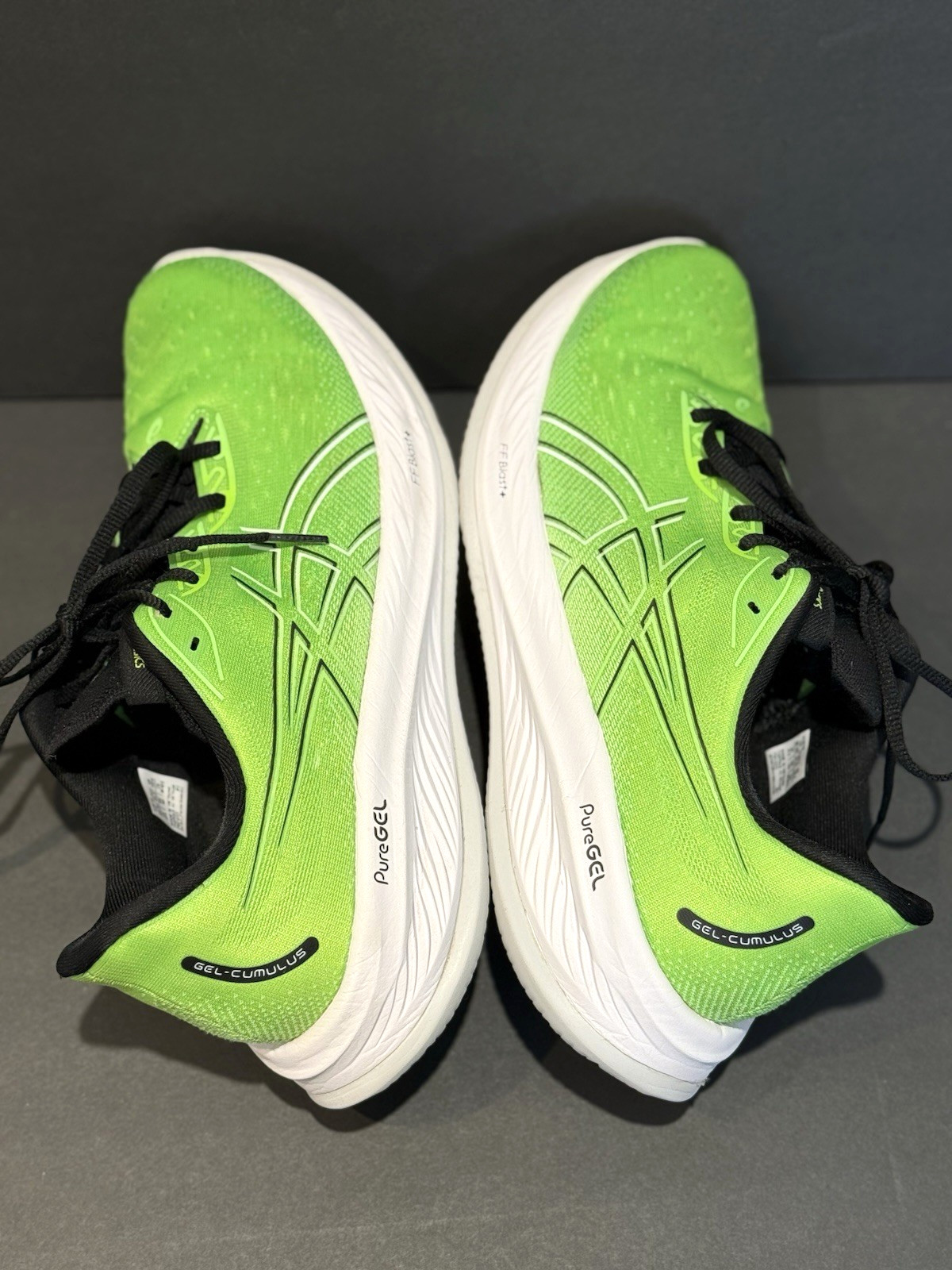 ASICS Mens Size 10.5 Running Shoes Gel-Cumulus 26 Green