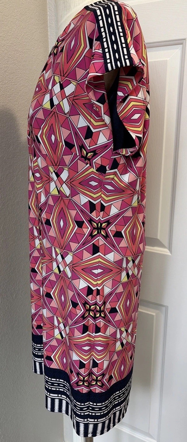 Laundry by Shelli Segal Pink/Multi Geometric Shift Dress Women’s SX Medium EUC