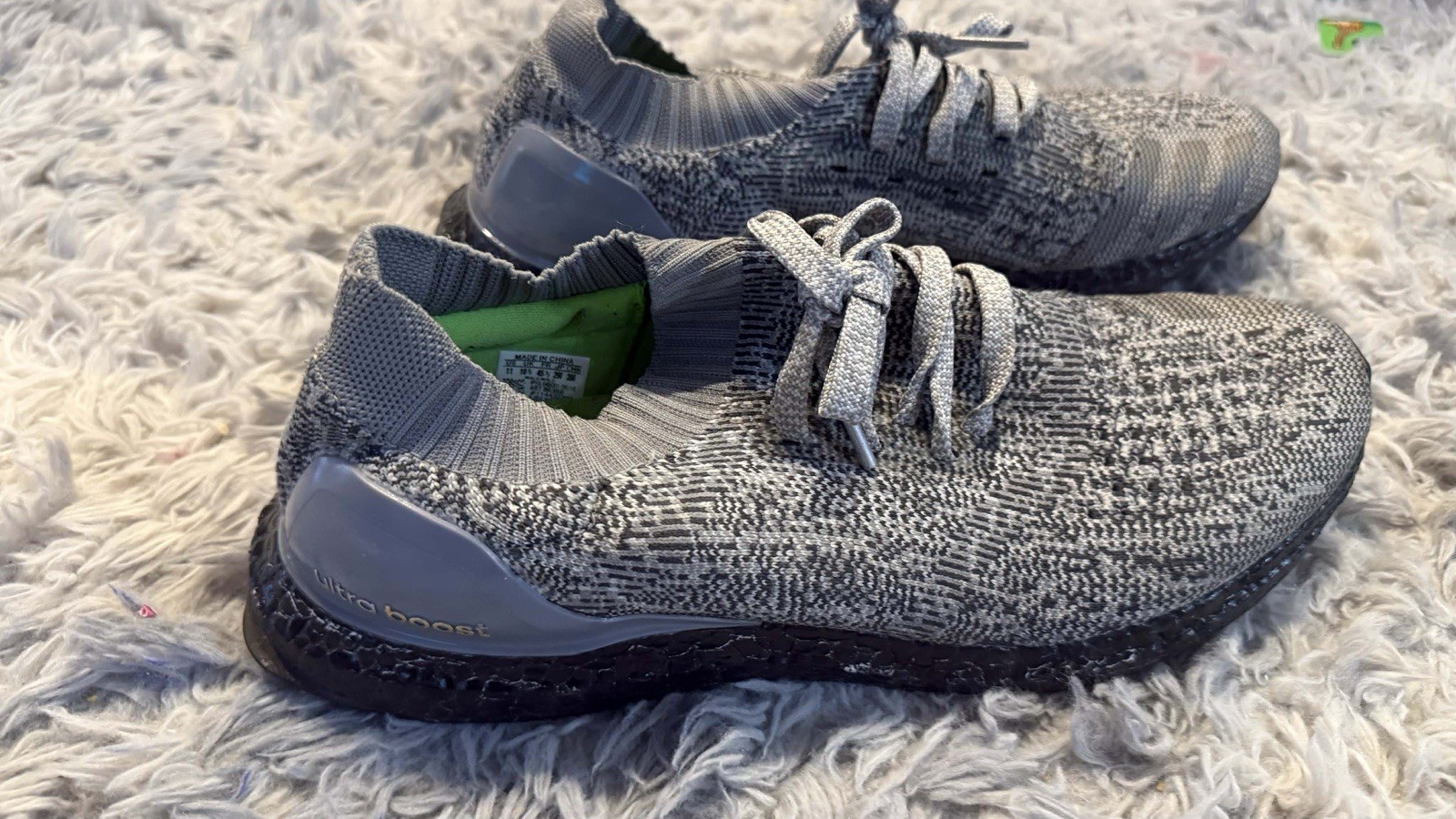adidas UltraBoost Men’s Low Top Lace Up Athletic Sneaker Gray/Black