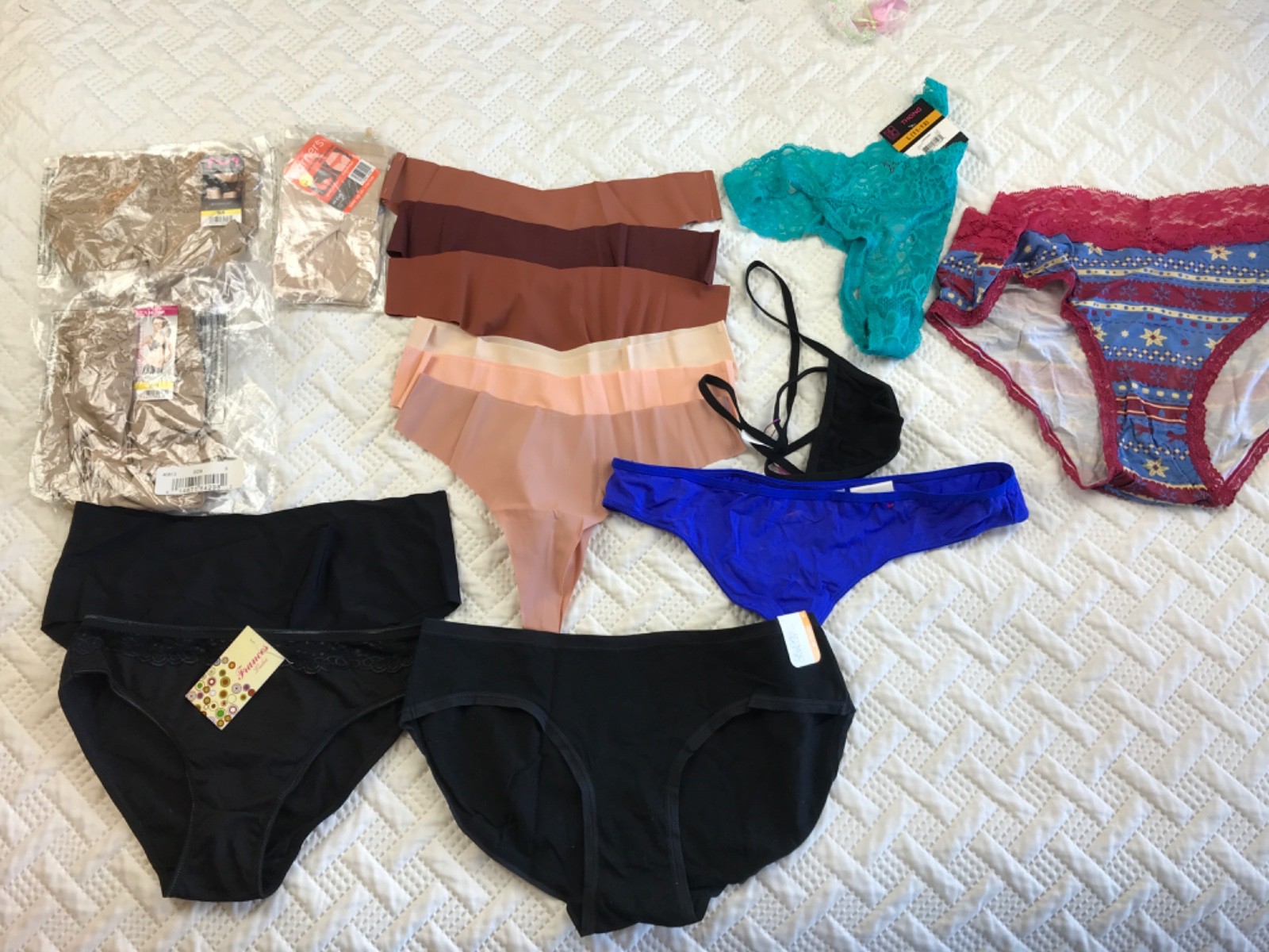 175 Wholesale lot womens new assorted panties underwear thong bras briefs resale