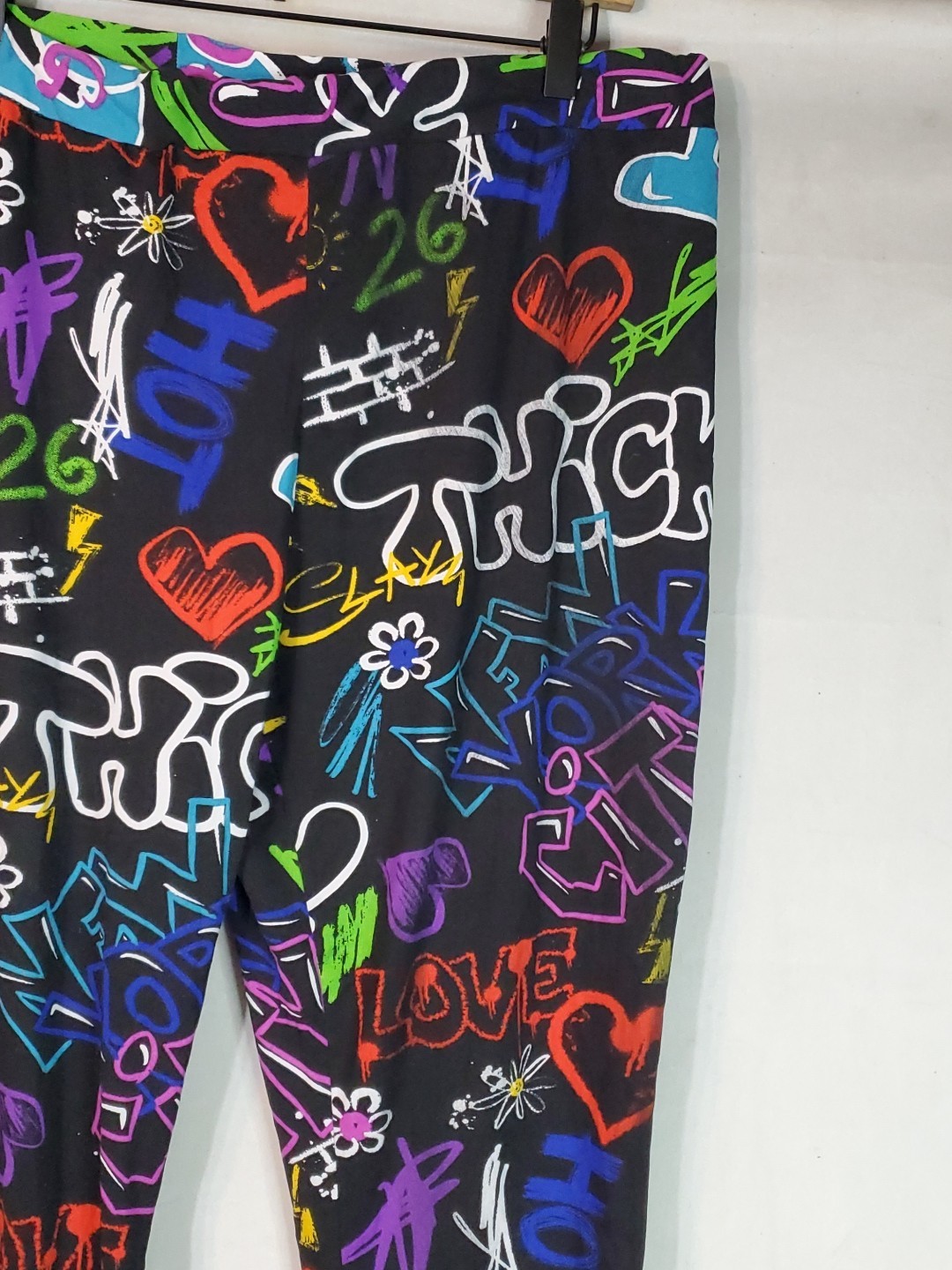 Rouge Collection Women’s Graffiti Letter Print Pull On Leggings Size 4X