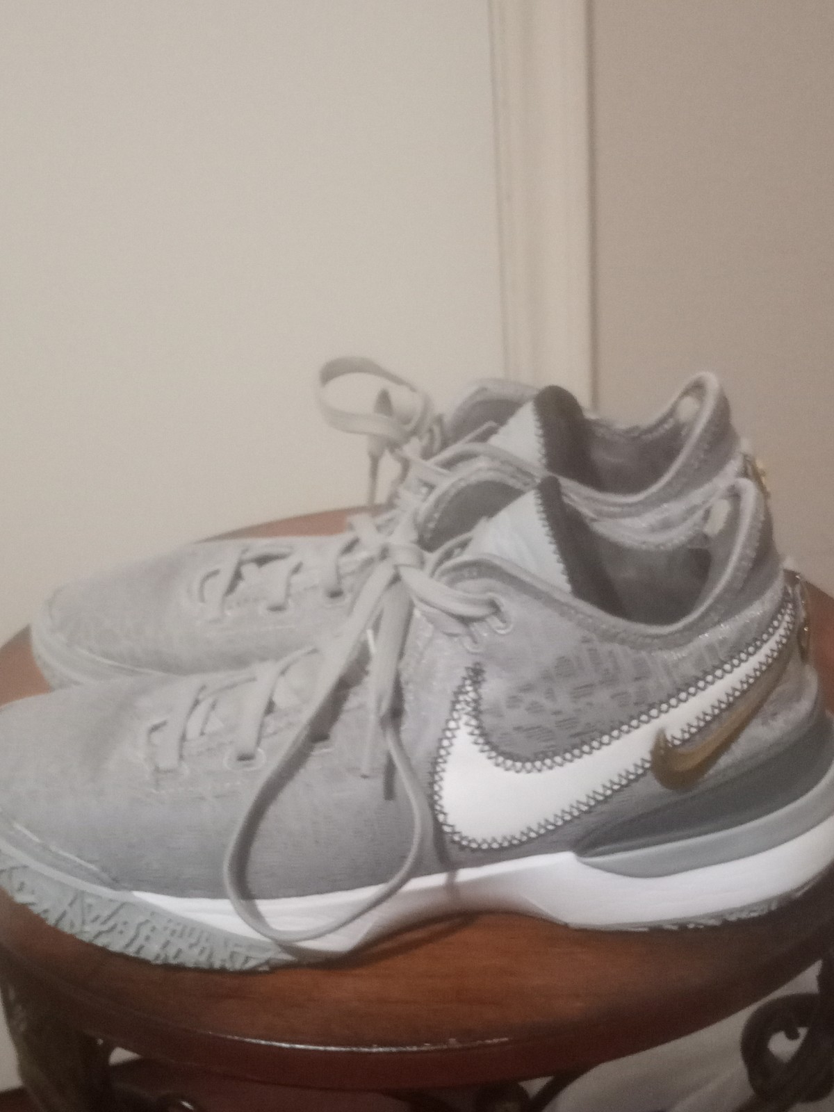 Men’s Size 8.5 – Nike Zoom LeBron James NXXT Gen Wolf Grey