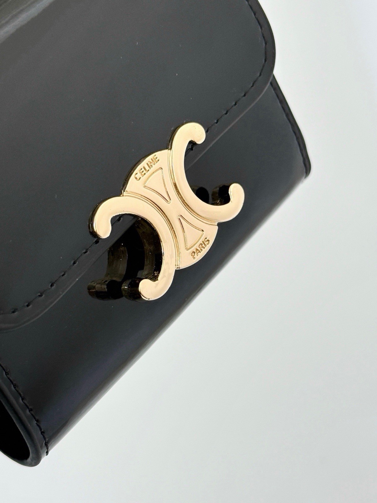 CELINE Black Wallet Gold Logo Hardware Zip Coin Pocket Credit Card Solid Women’s