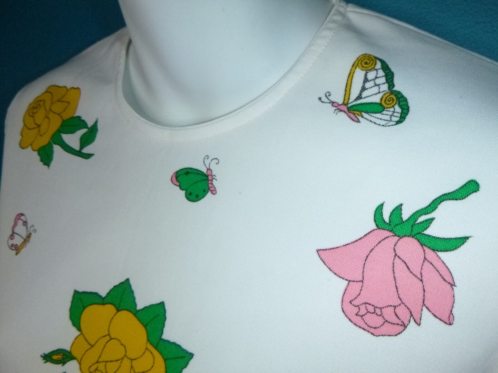 Vtg 60s 70s MOD Poly Knit Novelty Shirt Roses & Butterflies Sz M