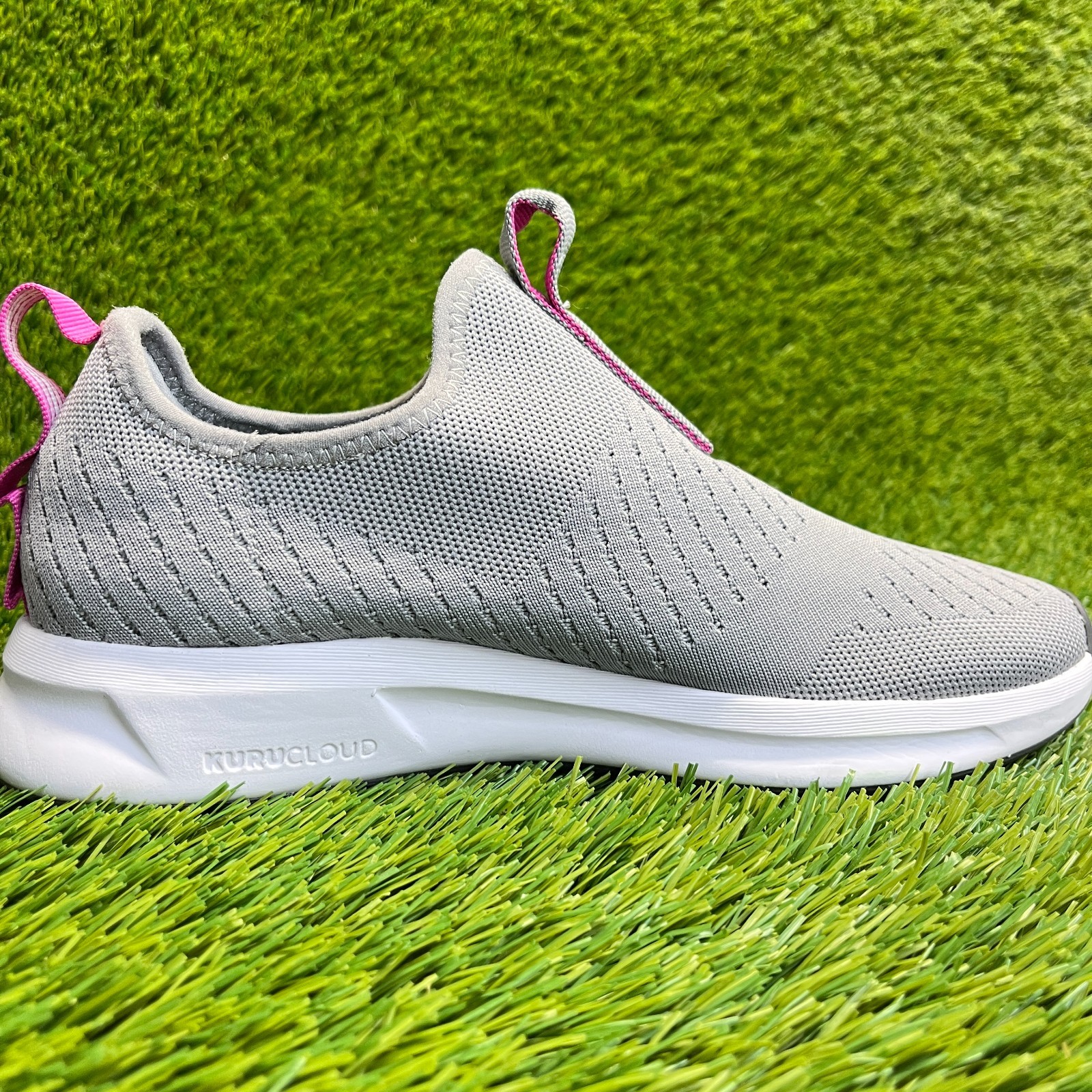 Kuru Atom Womens Size 8.5 Gray White Athletic Walking Slip On Shoes Sneakers