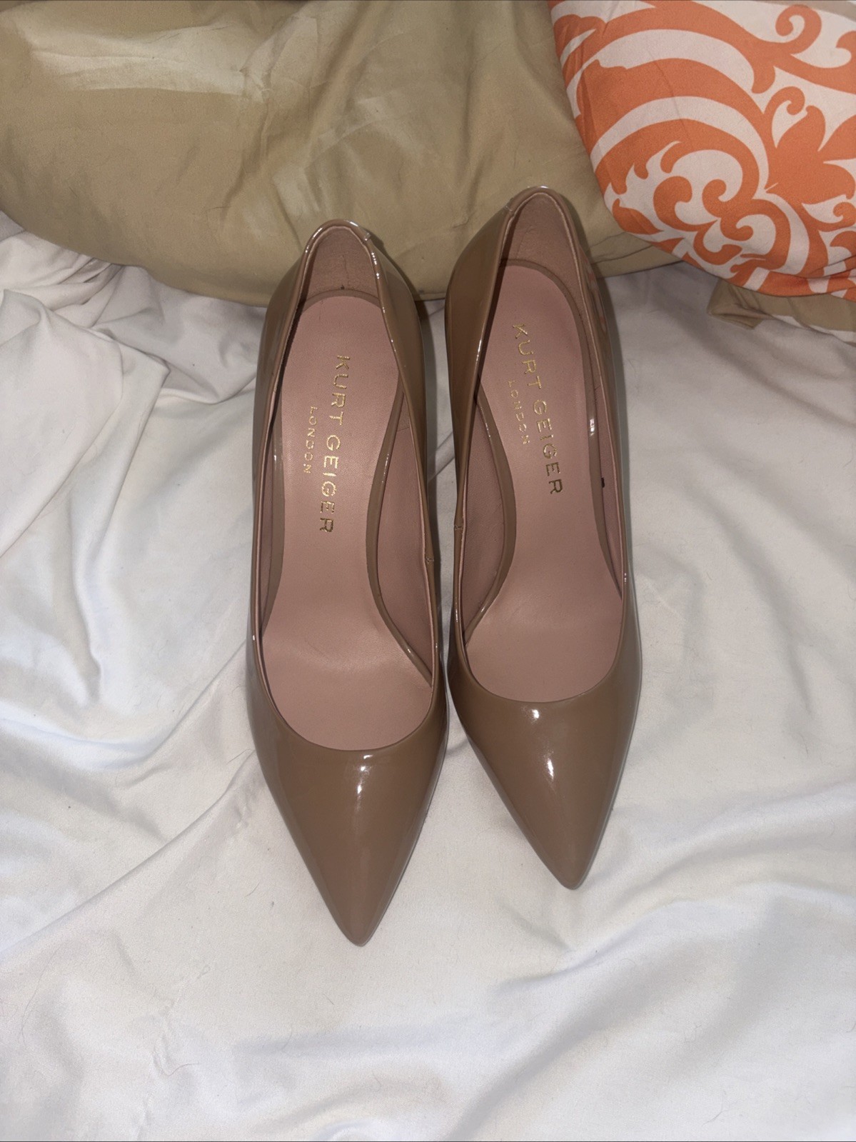 KURT GEIGER Women’s Britton Court Nude Patent Heels Right Sz. 36 Left Sz. 38
