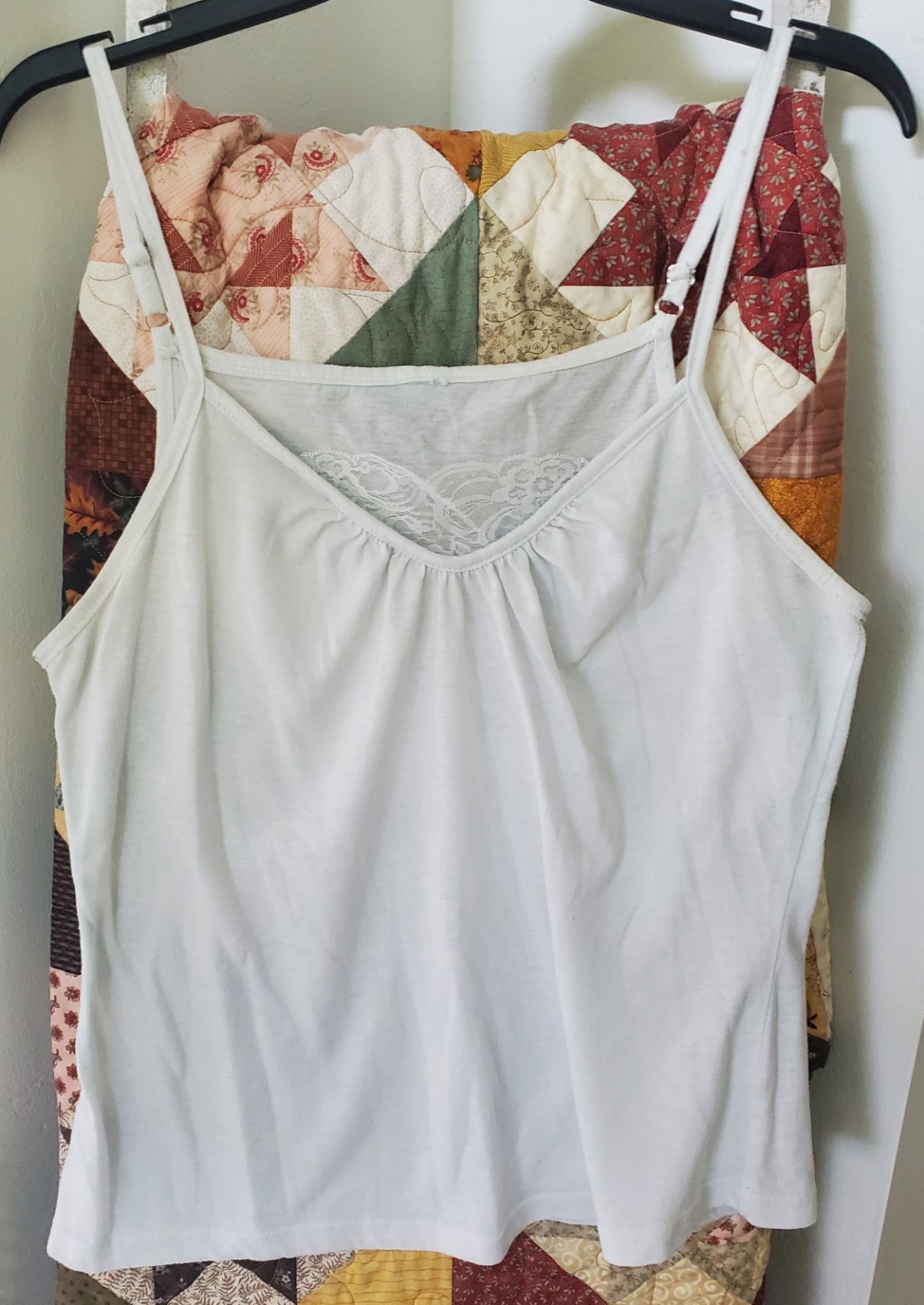Lyaner Womens Lace Trim V-Neck Camisole Adjustable Strap Undershirt Tank Small