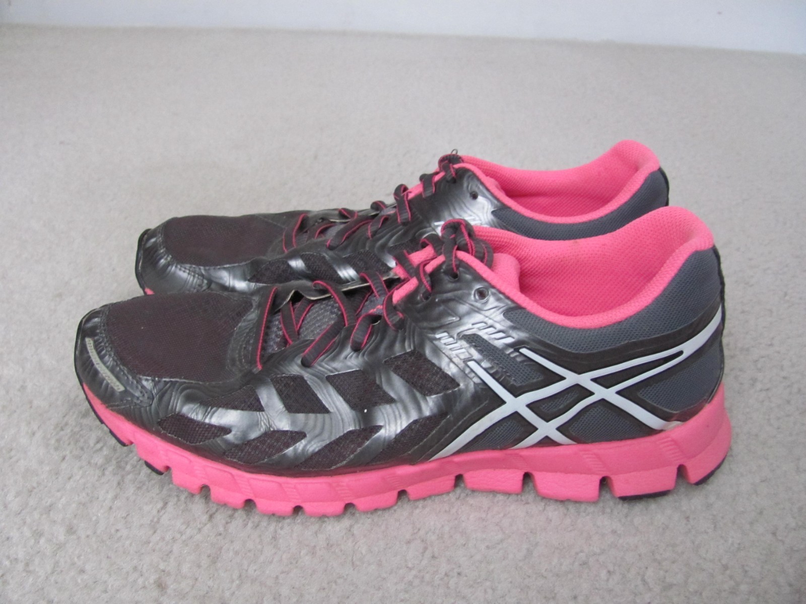 Asics Gel-Lyte33 Women’s Gray and Pink Colored Lightweight Running Shoes Size 9