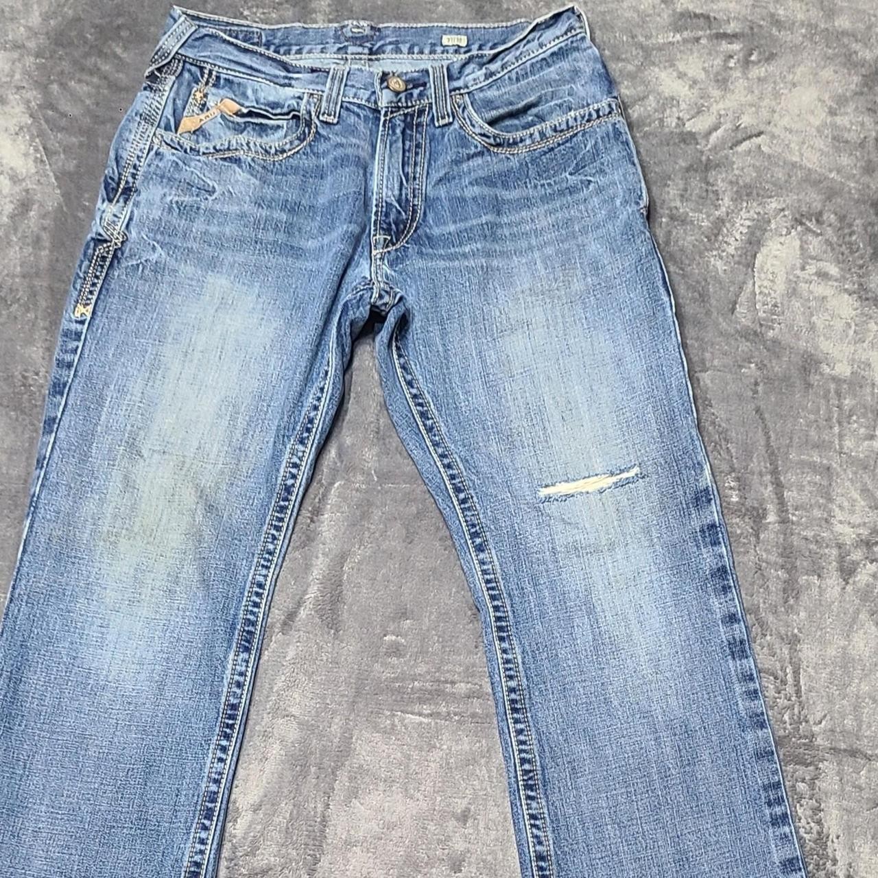 Ariat Men’s Straight Leg Regular Fit medium Wash Blue Denim Jeans 5-Pocket
