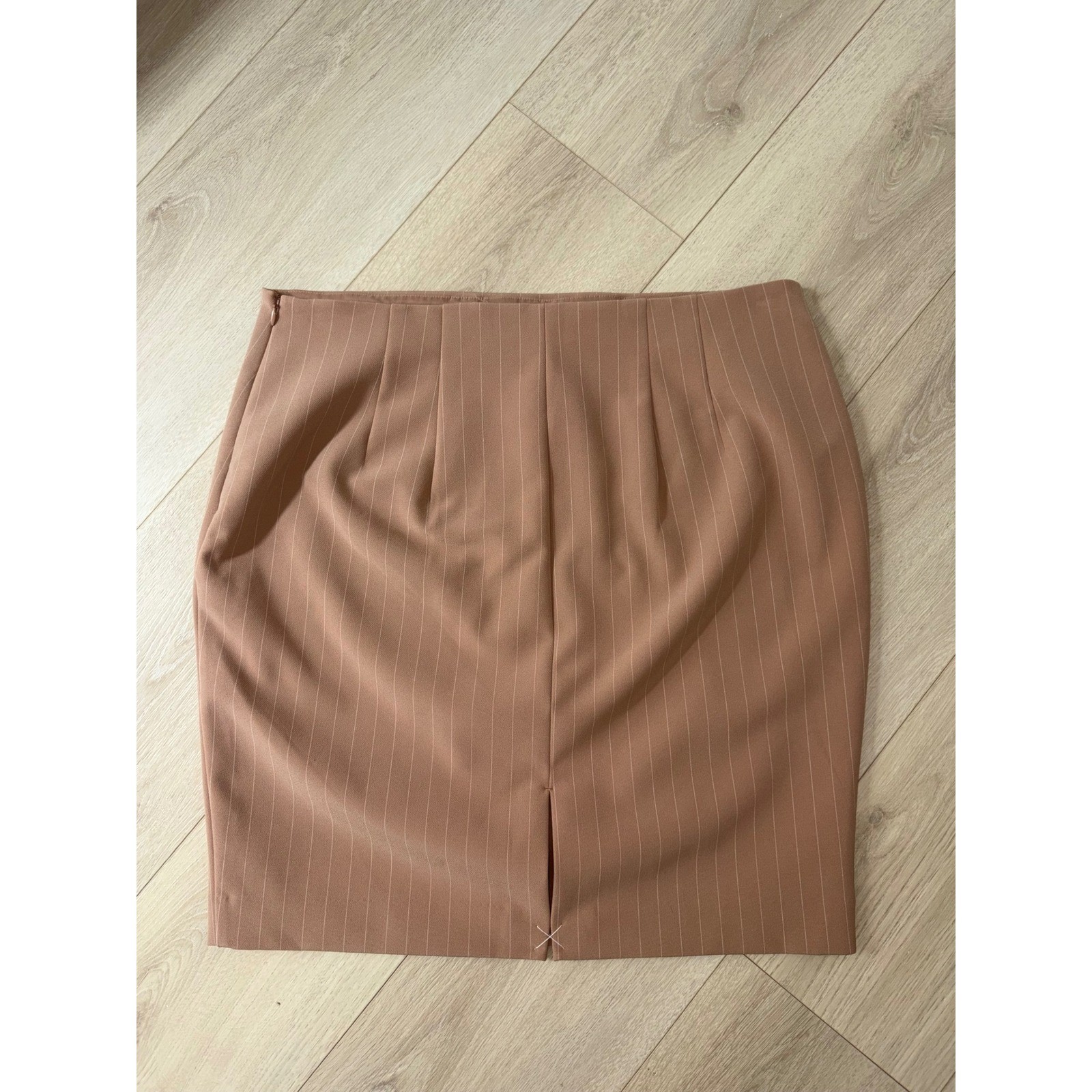 Express Editor Tan Pinstripe Pencil Skirt Nude Side Zip Professional Office 14
