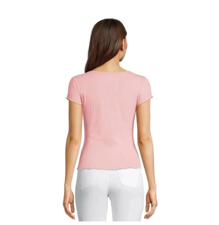No Boundaries Juniors Lattice Neck Tee with Short Sleeves Size XS,S NWT *42