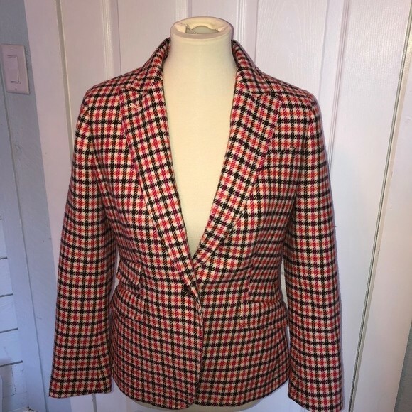 Talbots wool blend houndstooth checkered blazer size 6P in EUC retails $199