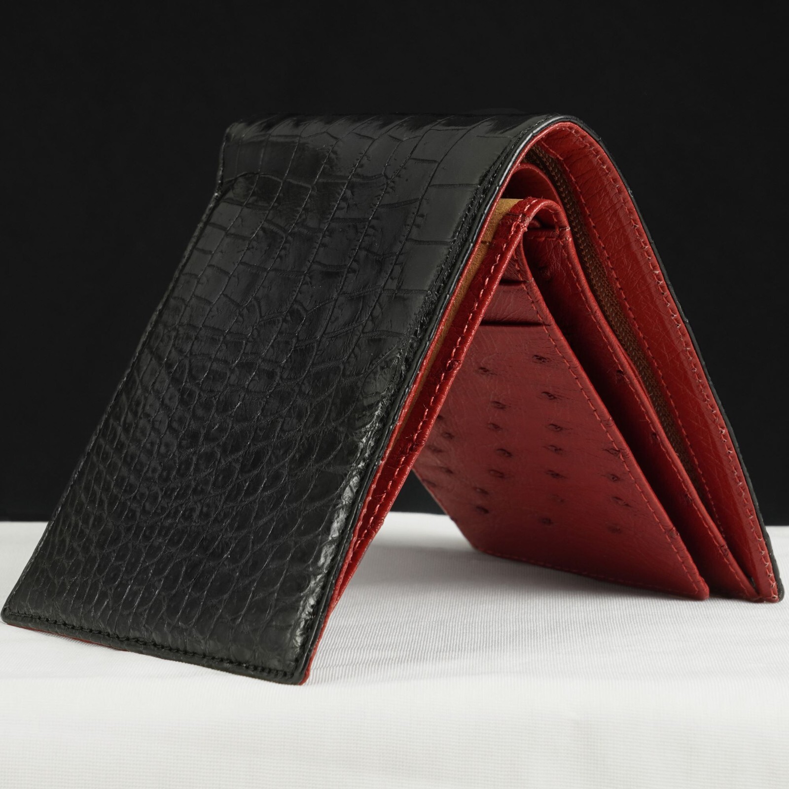 Black/Red Crocodile Bifold Leather Wallet Handmade RFID Blocking 8 Card Slots