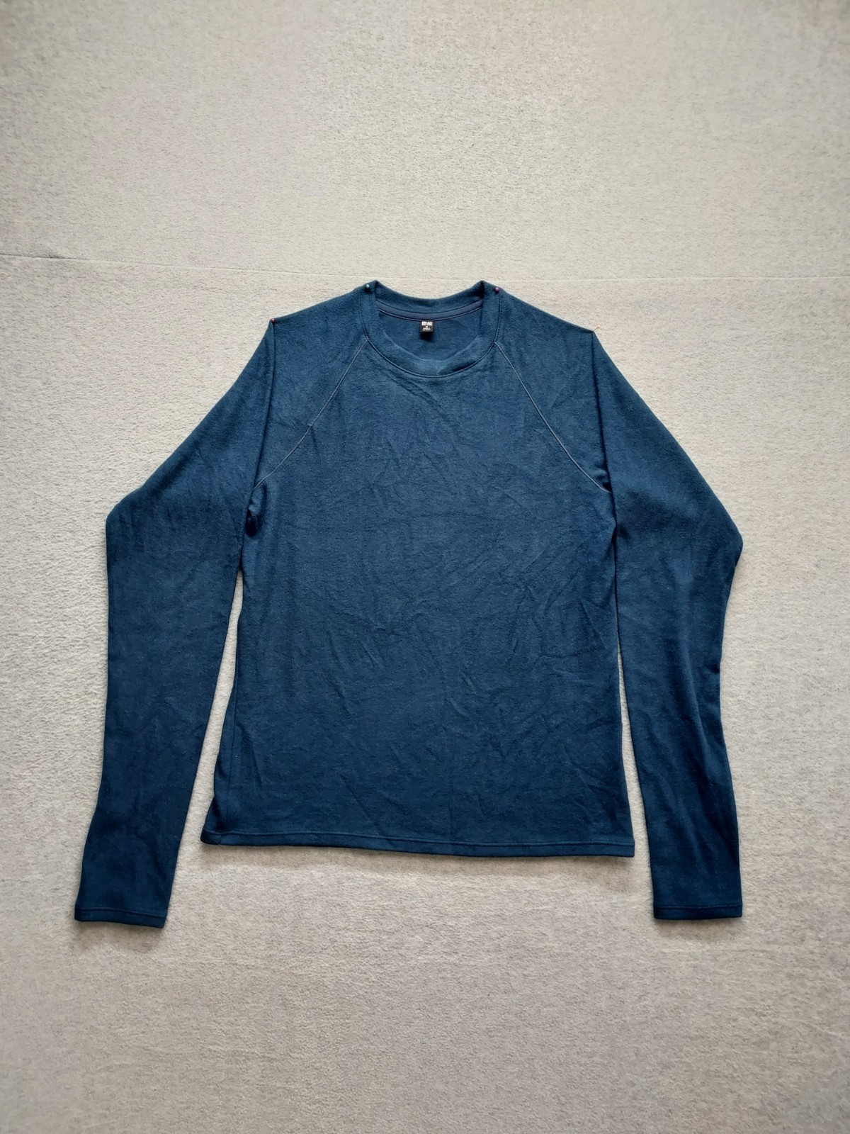Uniqlo Women Top M Dark Blue Long Sleeve Crew Neck Heattech Dry Ex Activewear