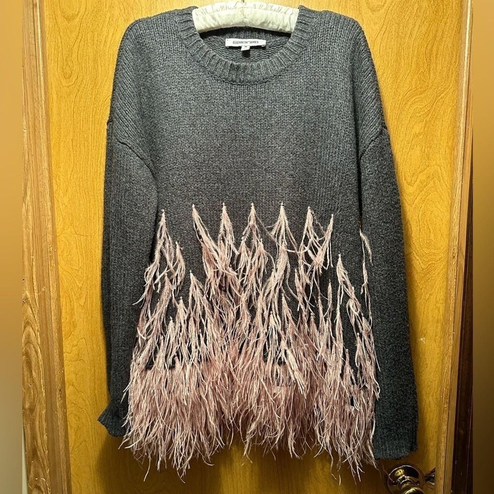 ELIZABETH AND JAMES Grey with Pink Ostrich Feather Trim Sweater size medium