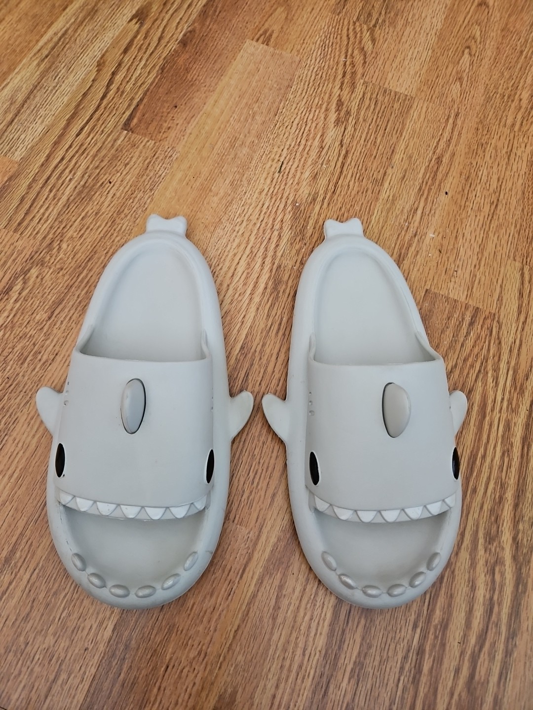 Crayola Shark Slides White Size 40-41