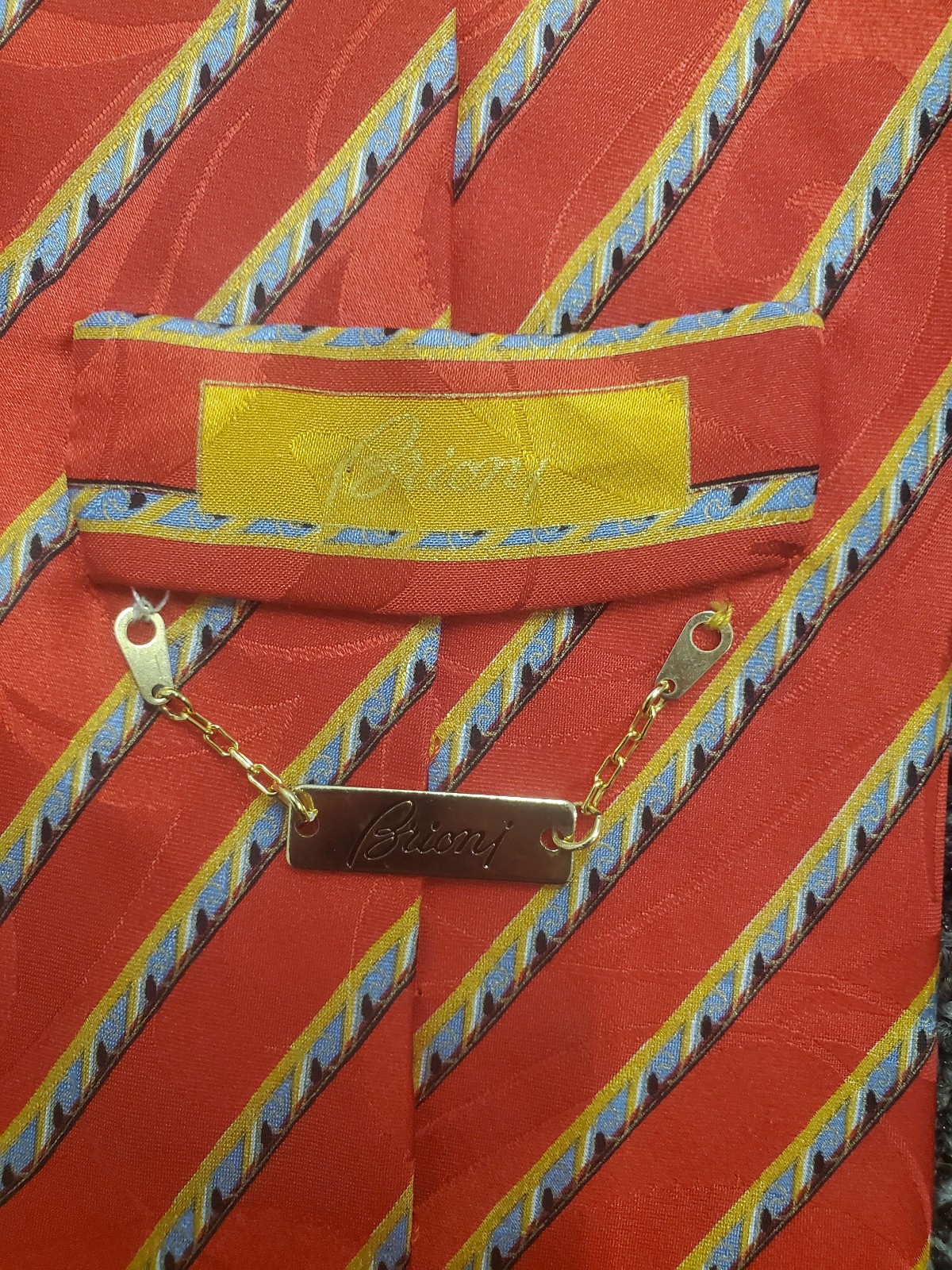 brioni tie silk red stripes diagonal red