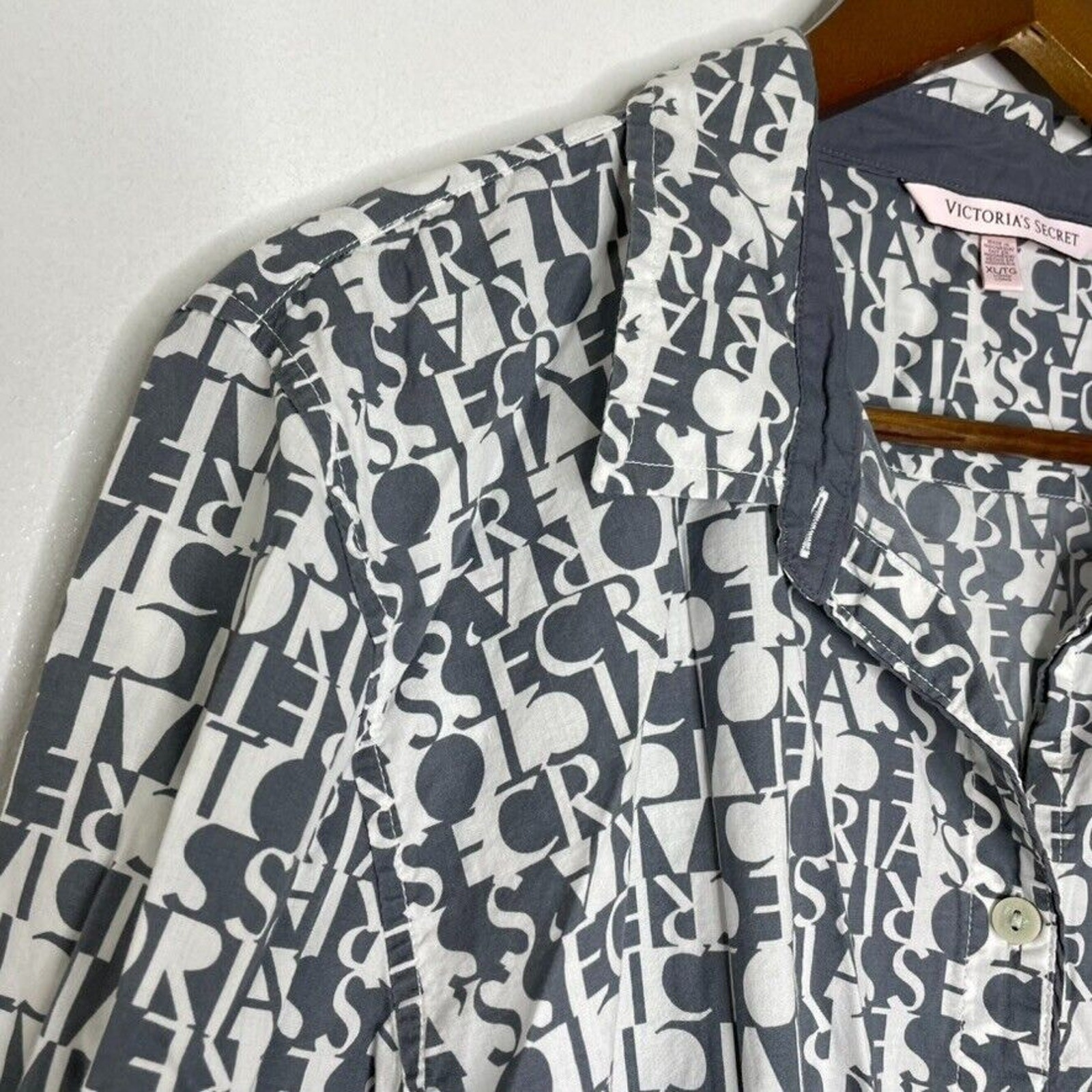Victoria Secret Long Sleeve Gray Pajama Top Shirt Pink Spellout XL