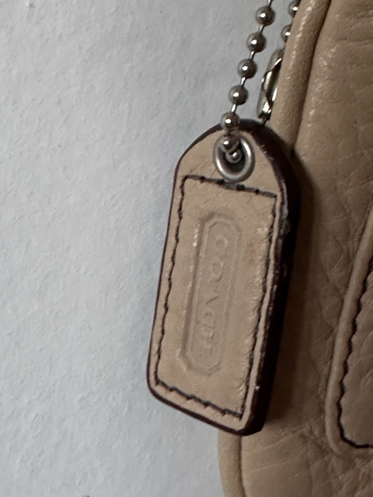 Coach C0059 Mini Wallet Pebbled Veg Tan Natural Leather Brown Leather Strap Zip