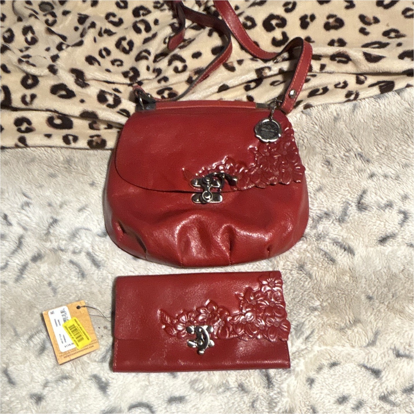 Patricia Nash Red Floral Embossed Crossbody Bag Wallet Set Adjustable Strap