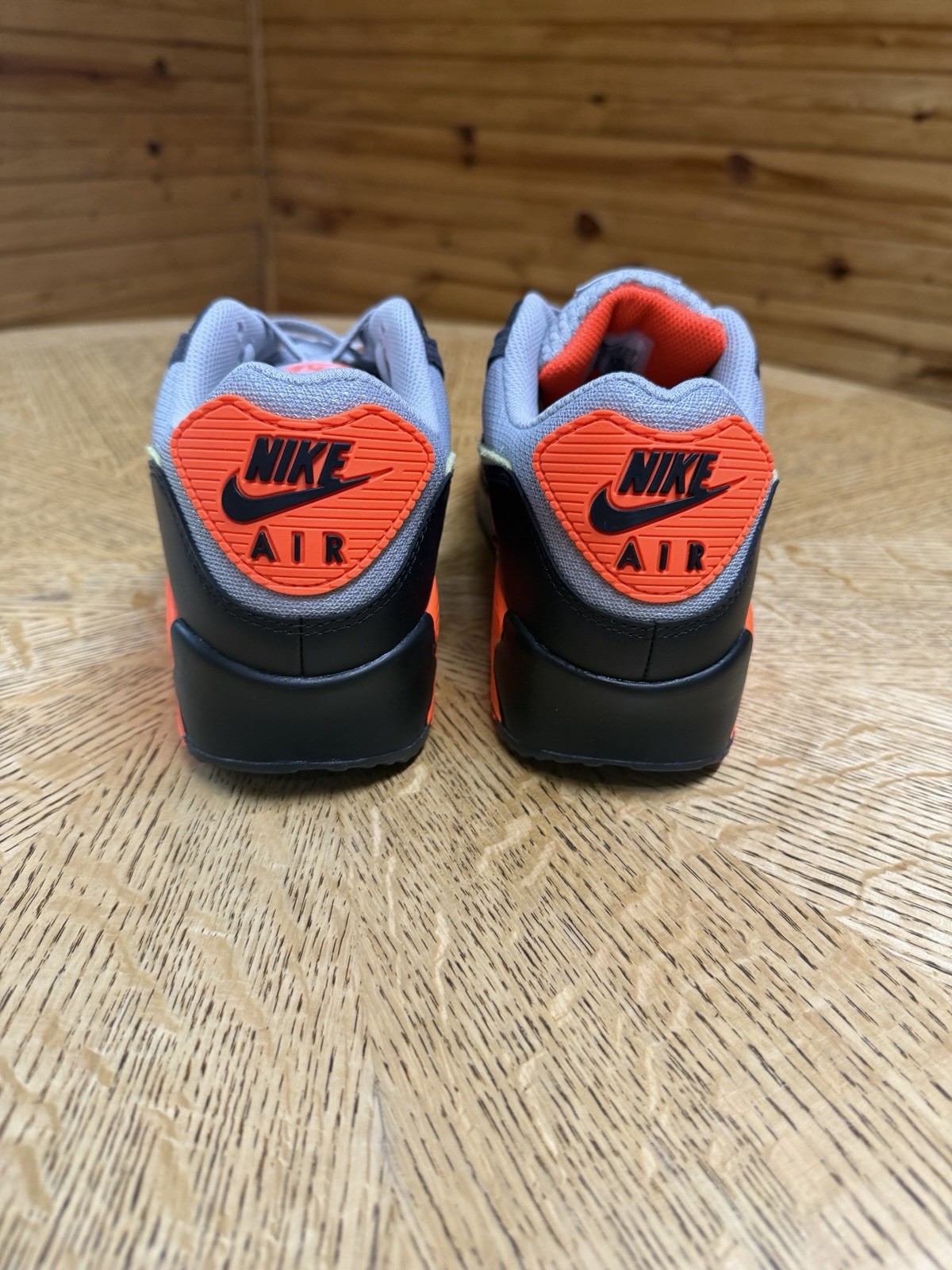 Nike Air Max 90 Light Smoke Grey Hyper Crimson Limelight 9.5 men’s
