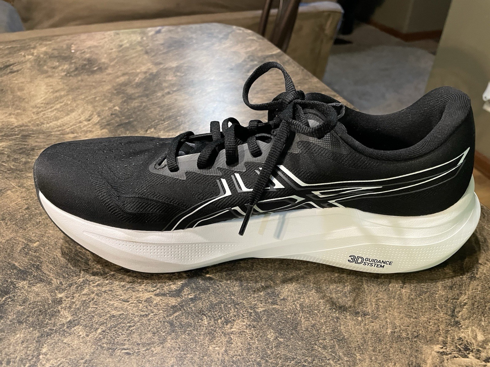 Men’s ASICS GT – 2000 14 Black White Running Shoes Sneakers Size 12