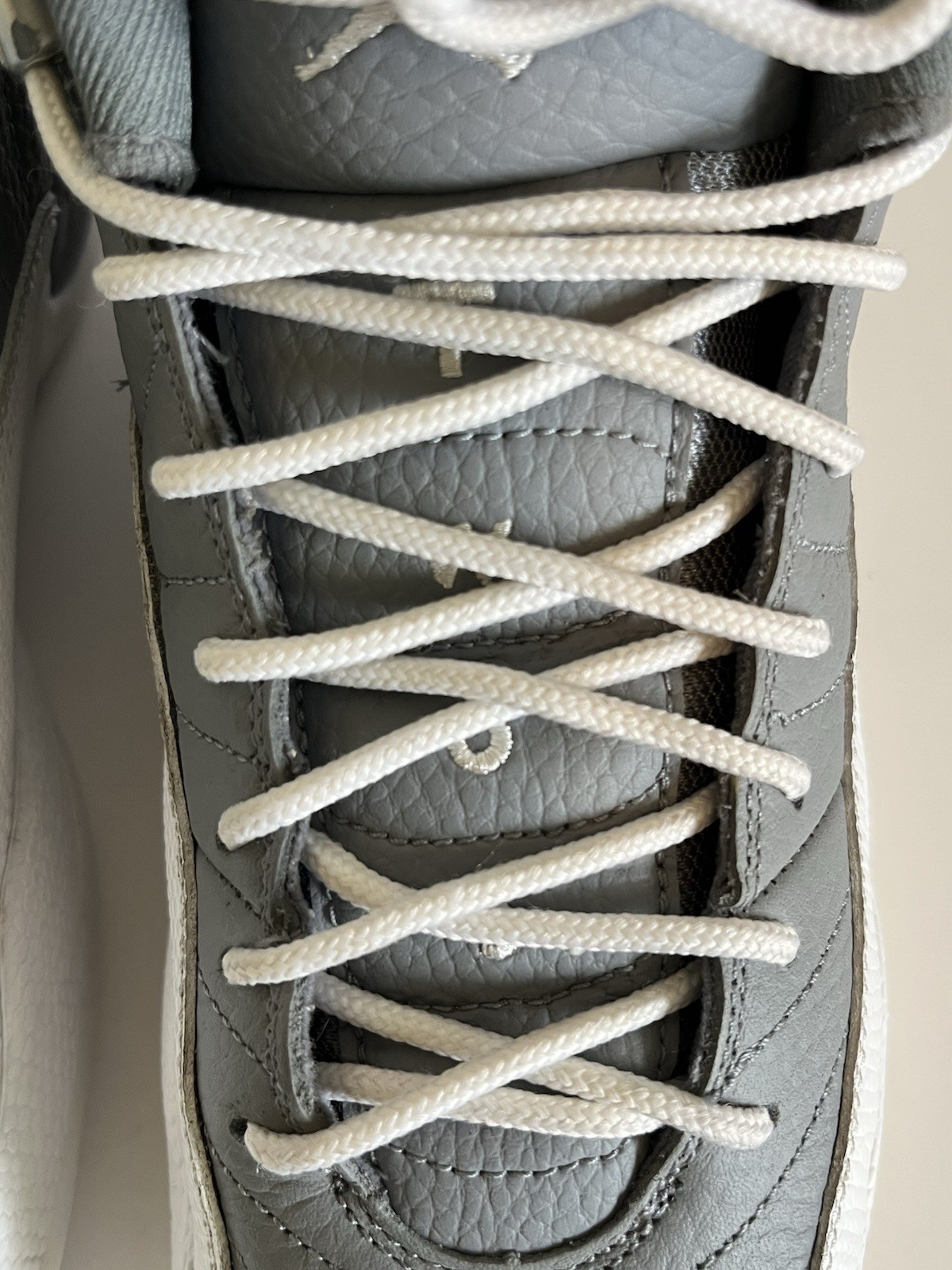 Big Kids Air Jordan Retro 12 -Stealth/White-Cool Grey- SIZE 6.5” 153265 015
