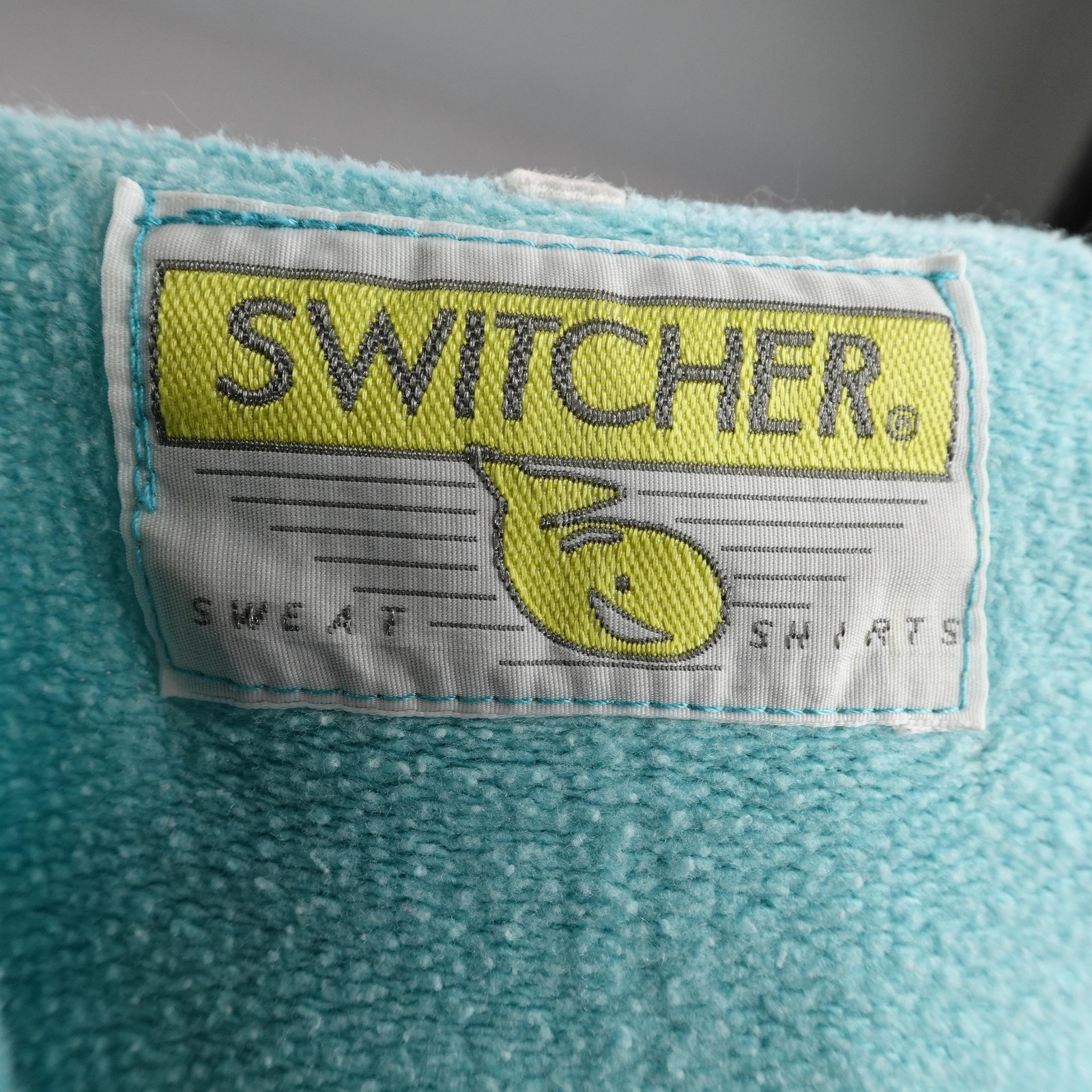 Vintage Zurich Switzerland Sweatshirt Mens Medium Blue Crewneck Pullover 80s USA