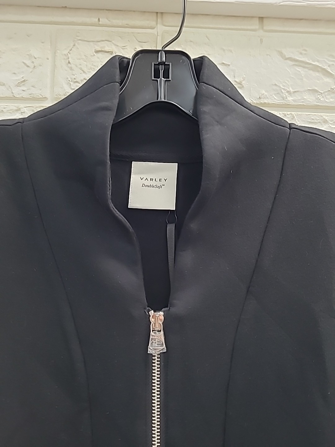 New Varley Long Sleeve Pelham Full Zip Black Size Medium