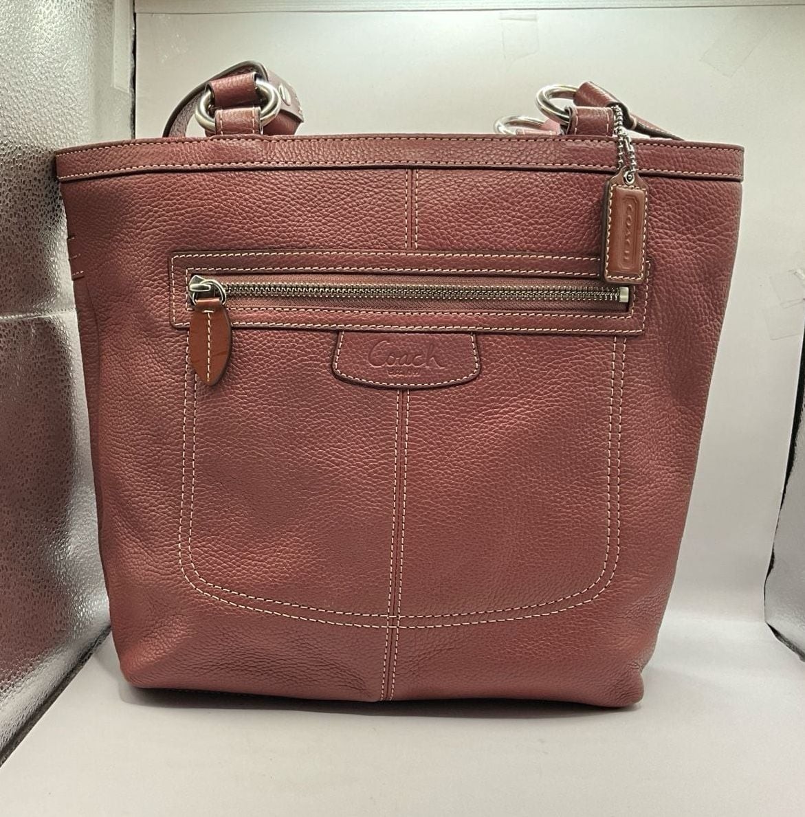 Coach F14683 Soft Milled Cowhide Leather dusty rose/Mauve hue shoulder /hand Bag