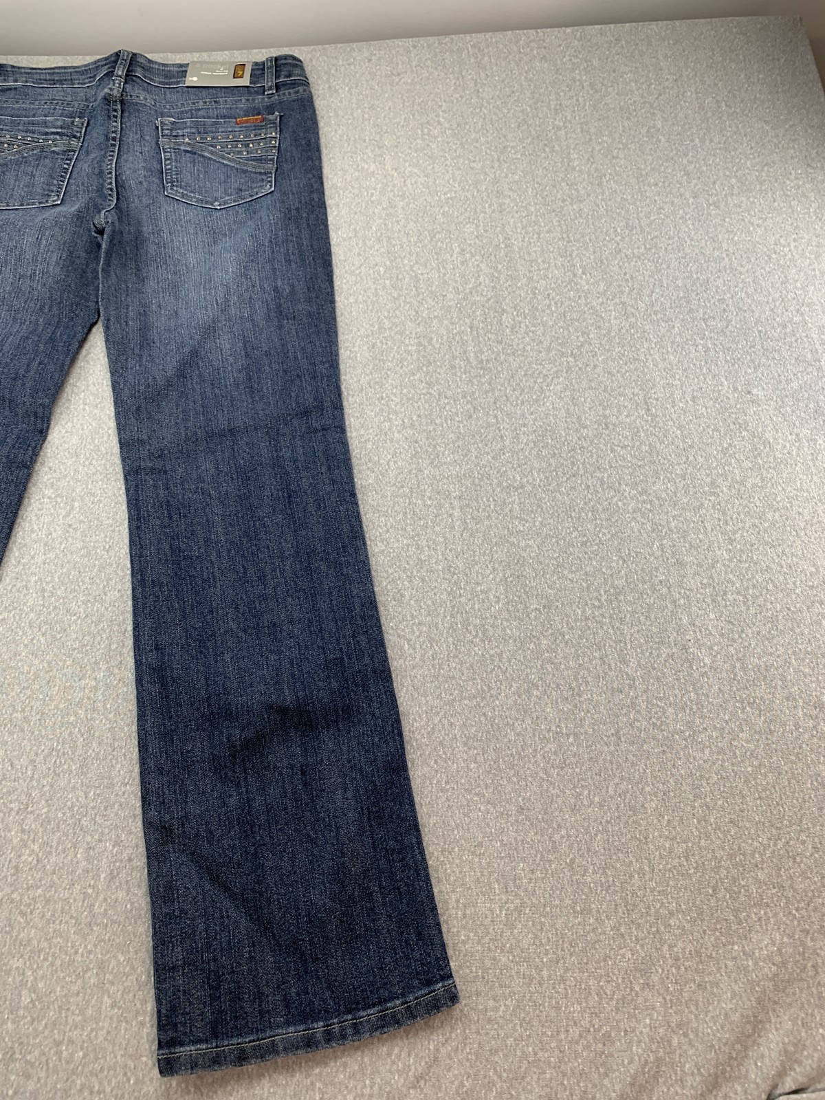 7 For All Mankind Jeans Womens 30 Flare Leg Blue A Pocket Studded Stretch USA
