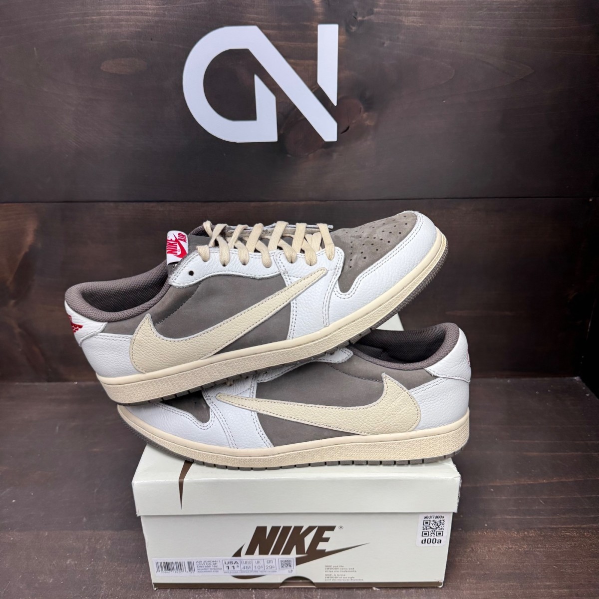 Jordan 1 Retro Low OG SP Travis Scott Reverse Mocha (Pre-Owned) – D… Size 11.5