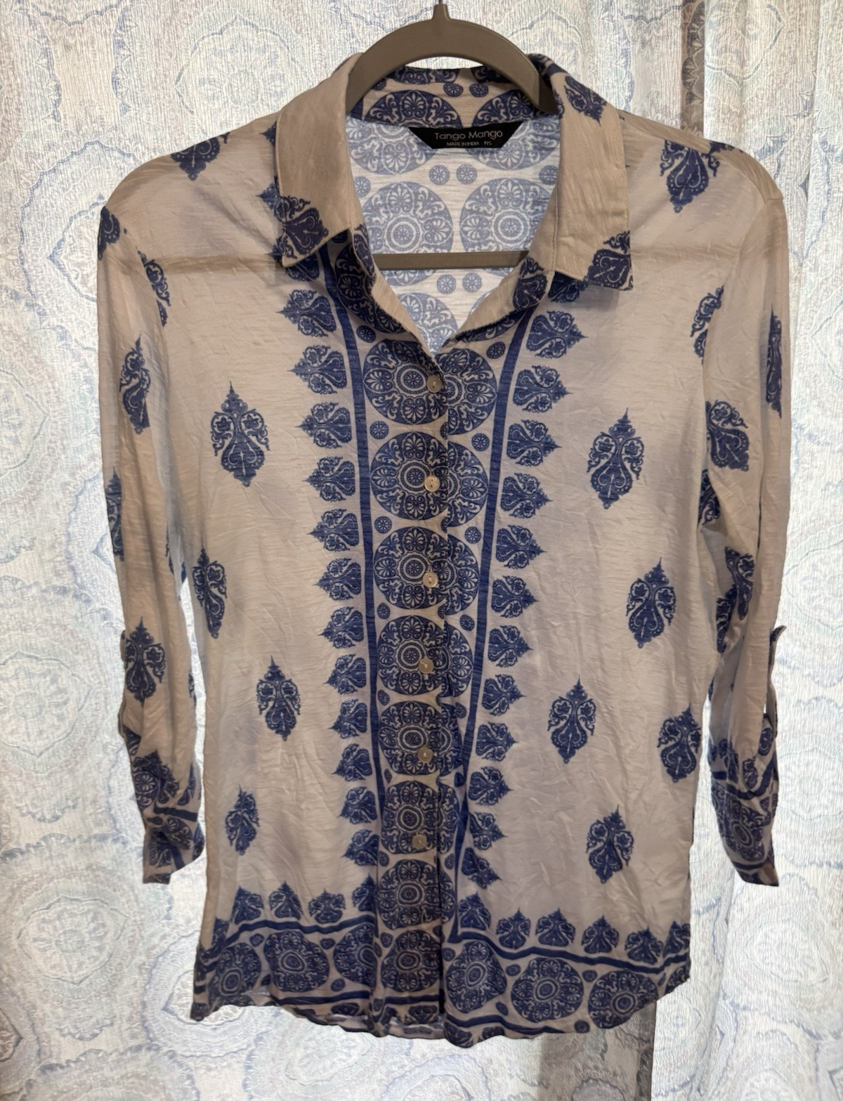 Tango Mango Women’s White Blue Paisley Button-Up Collared Blouse S Cotton