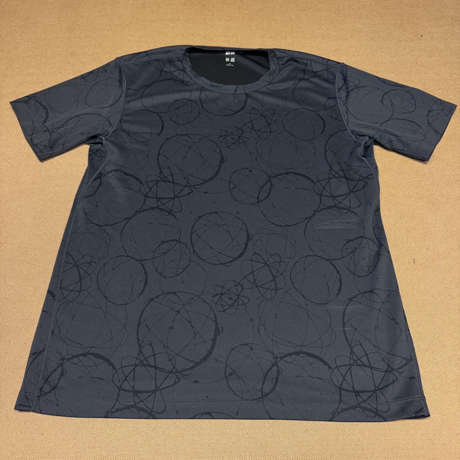 Futura X Uniqlo DRY-EX Shirt Mens Medium Gray Atom Graphic Allover Tee
