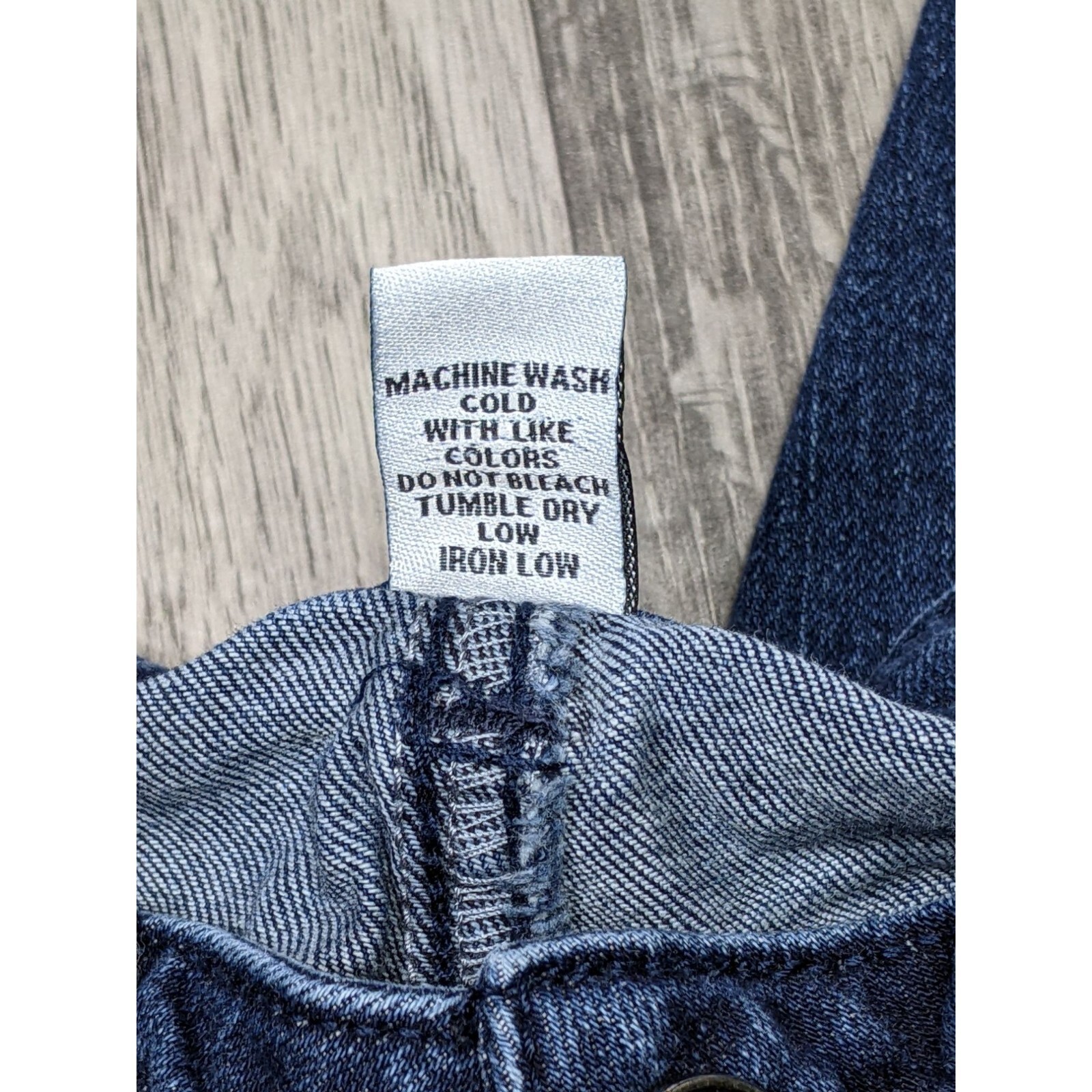 Refuge Womens Size 2 Distressed Fringe Hem Whiskered Skinny Denim Blue Jeans