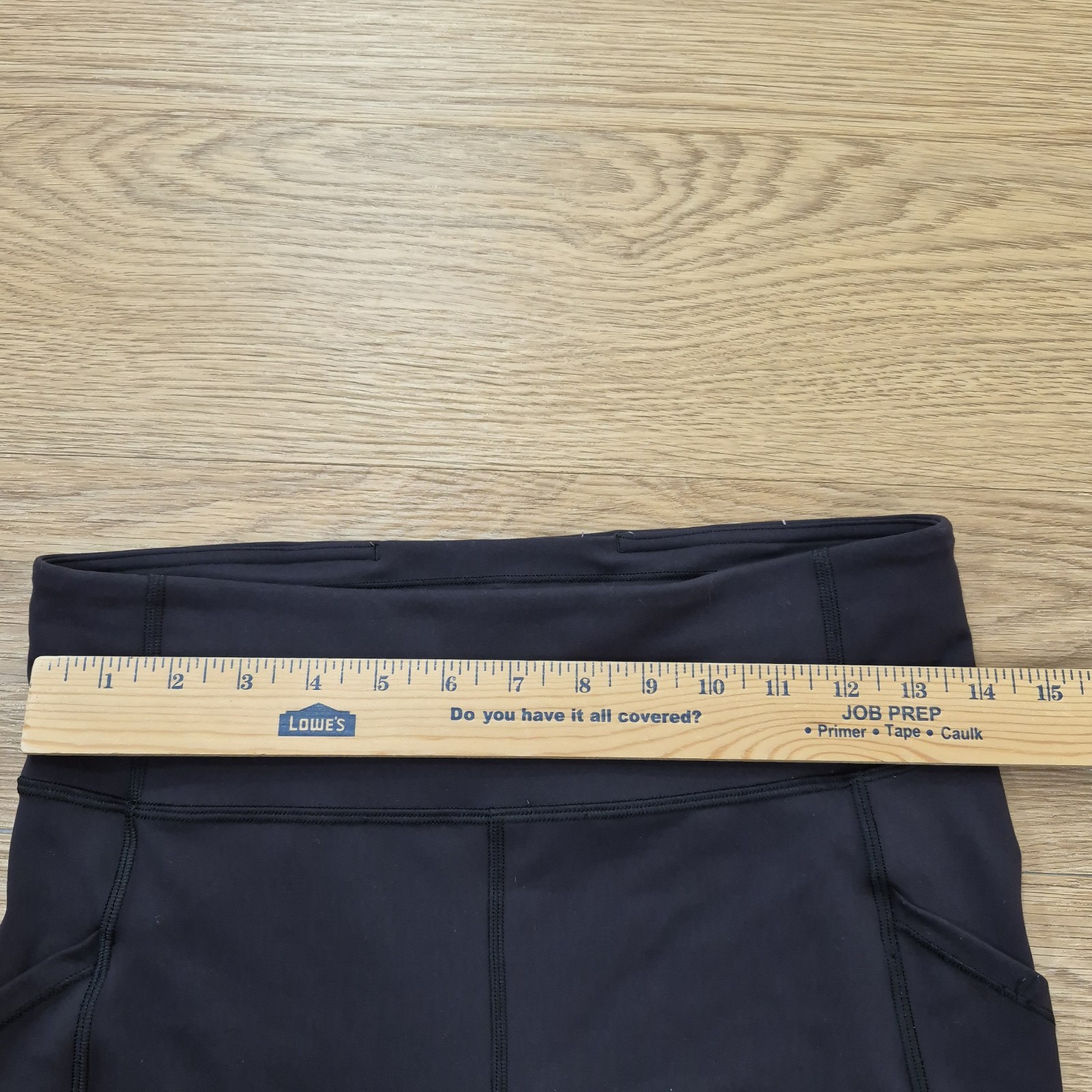 Lululemon HR Tight Black Size 8 Leggings Pockets Stretch Performance Comfort