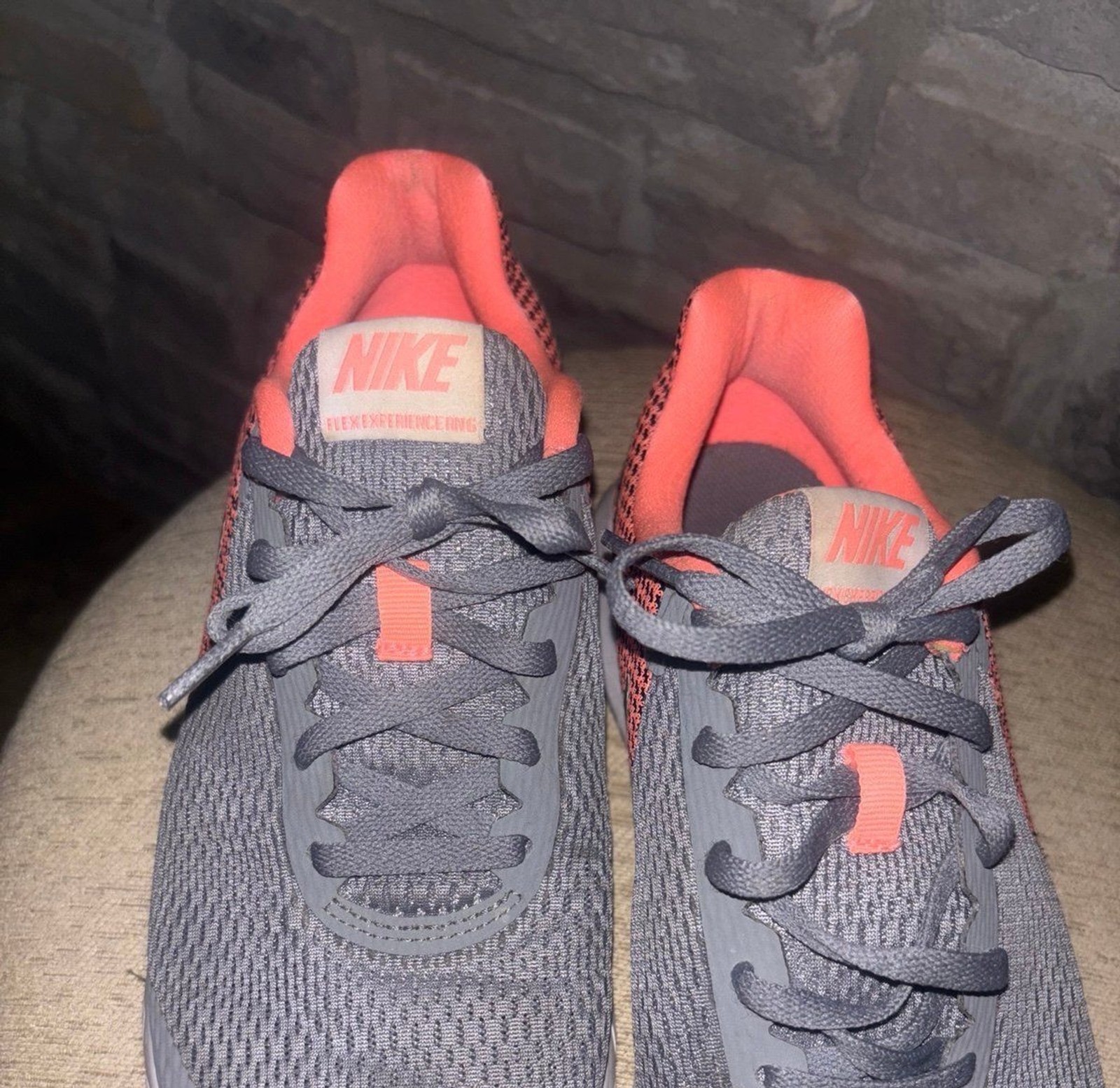 Nike Flex Experience Womens Running Shoes Gray/Coral Sz 9.5