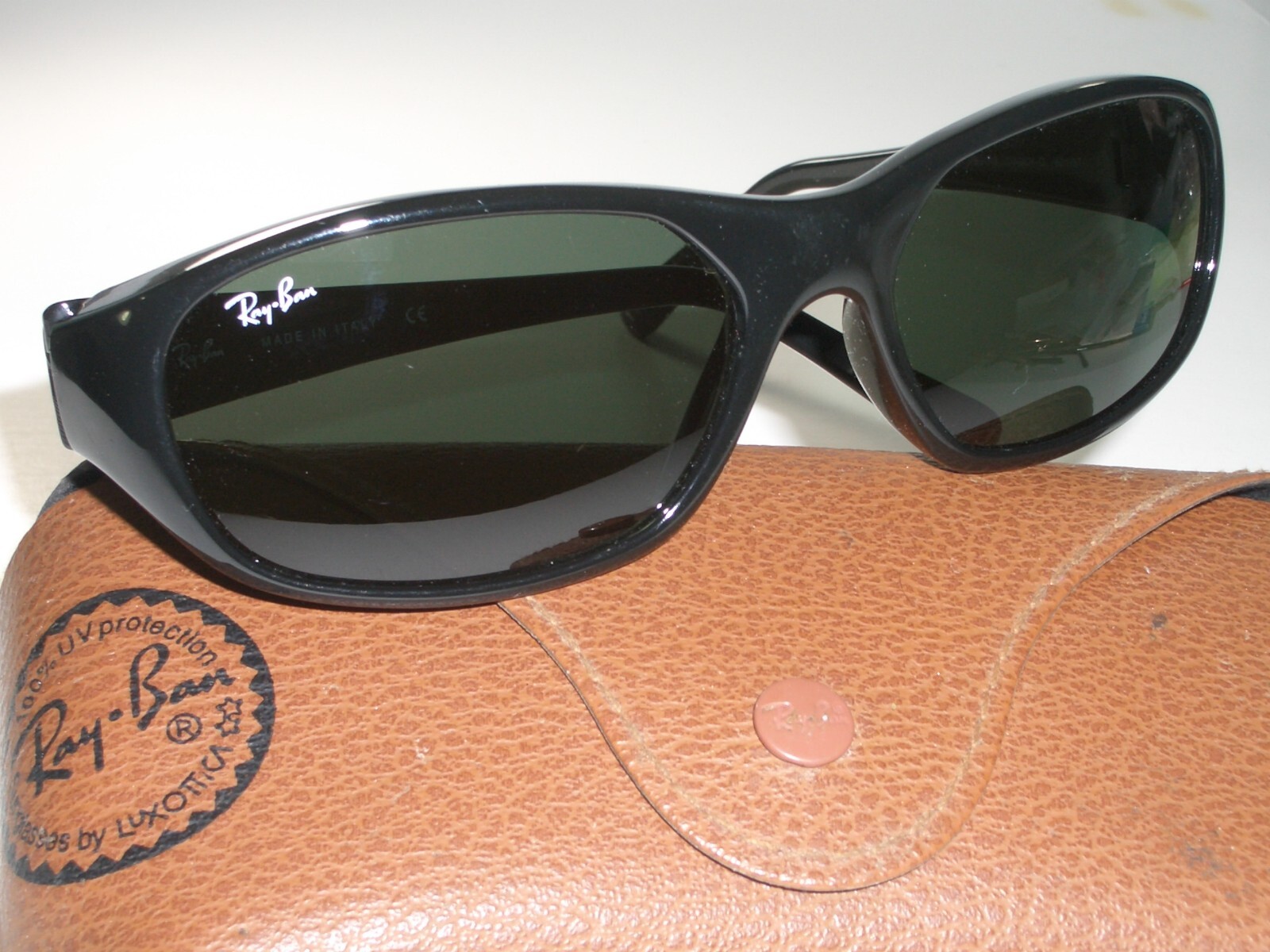 RAY-BAN ITALY RB2016 SHINY BLACK G15 UV SPORT WRAPS SUNGLASSES w/CASE