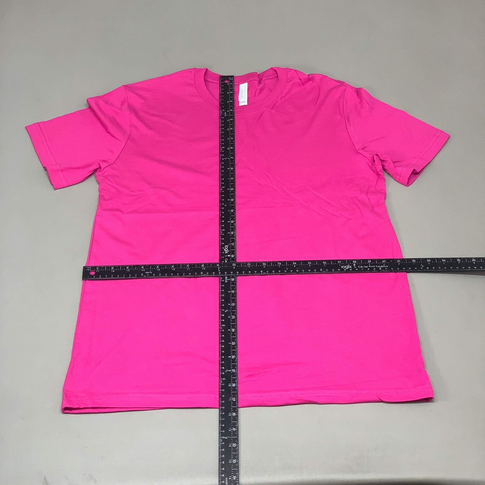 BELLA + CANVAS (12-PACK) Unisex Crewneck Short Sleeve Tees Sz L Berry (New)