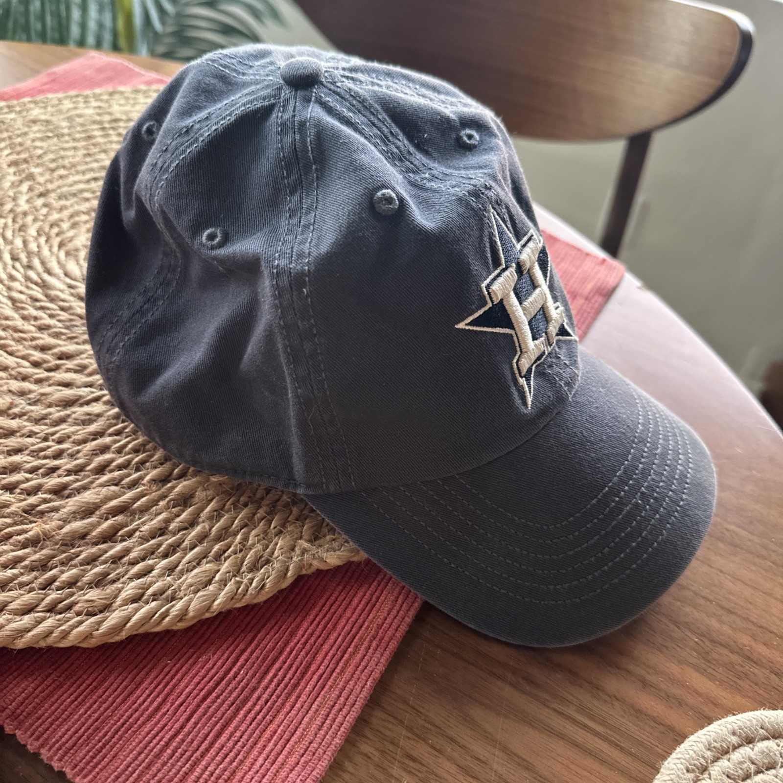4 Hat Bundle! NY MOMA, Houston Astros, Nike, Vans