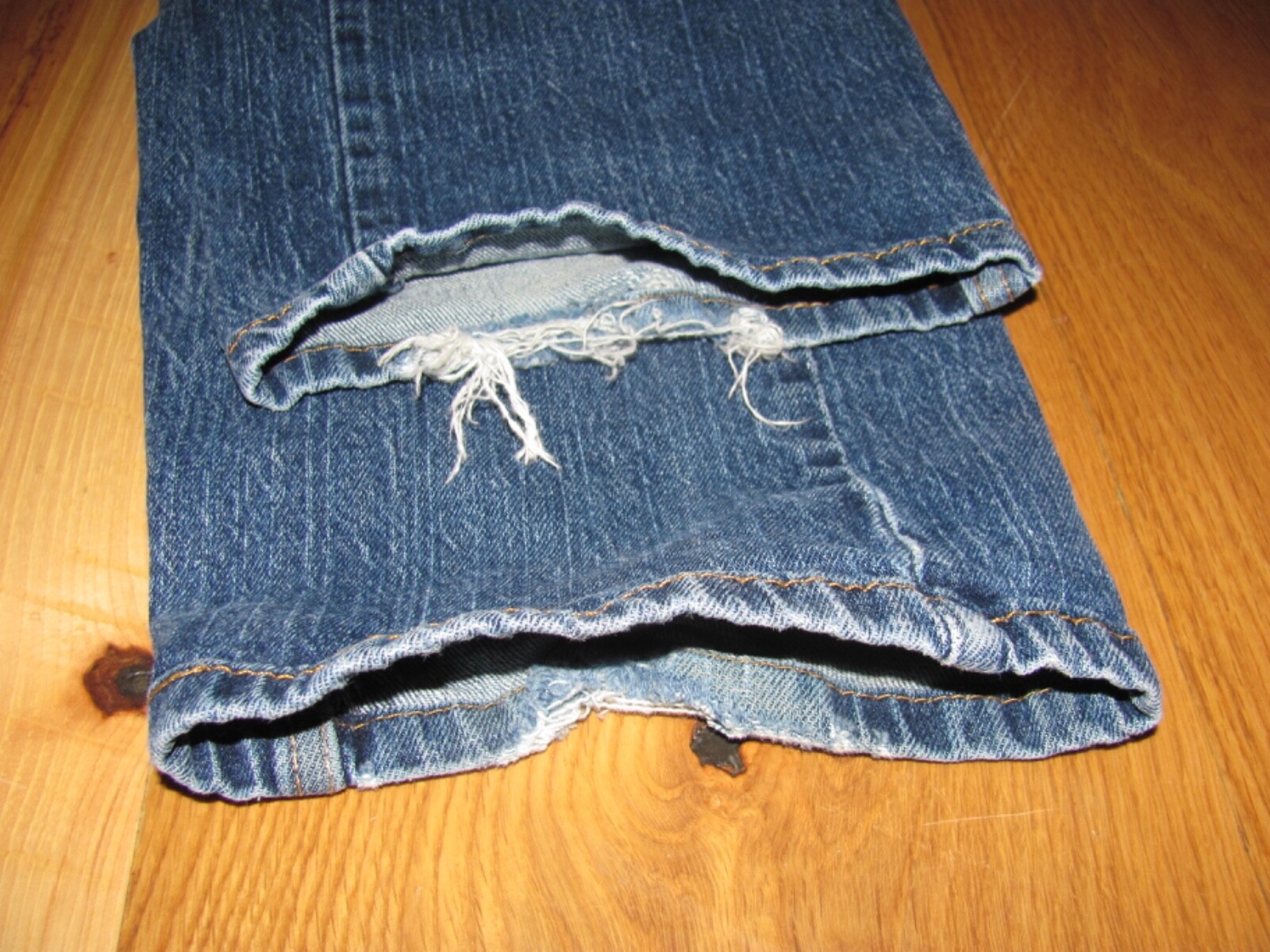Levi’s 505 Medium Fade Blue Denim Straight Leg Stretchy Jeans Men’s 38×30 (TD18)
