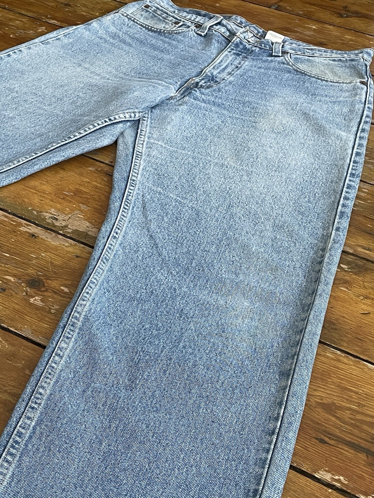 Vintage 90s Levi’s 565 Made in USA Wide Leg Loose Fit Jeans Light Blue Denim