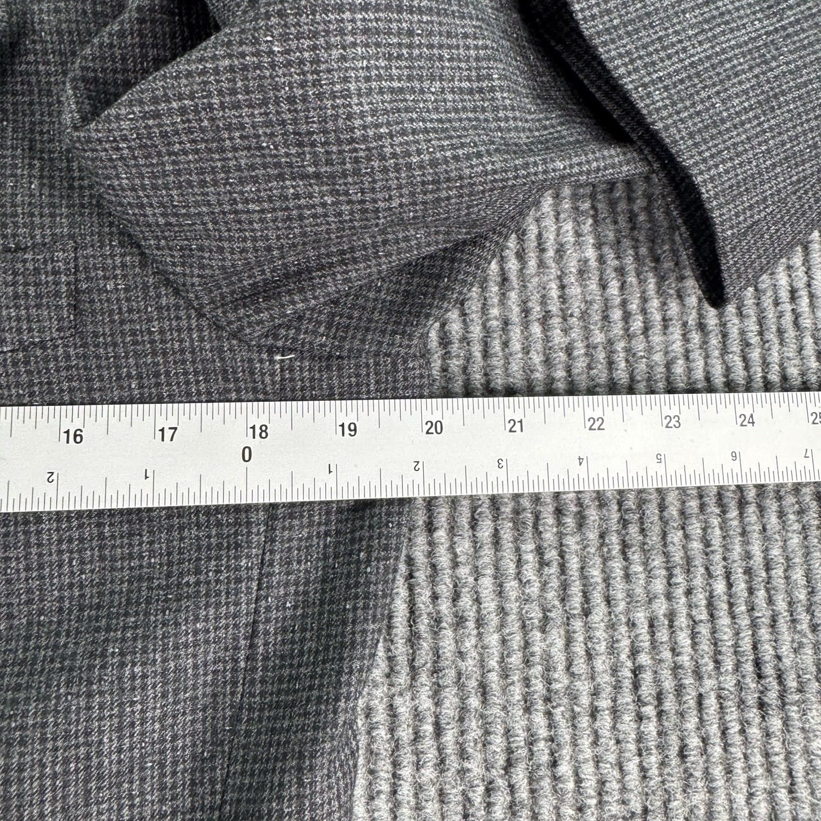 Vintage Pierre Cardin Suit 40 Gray Wool Nailhead Double Breasted Pleated 28×30