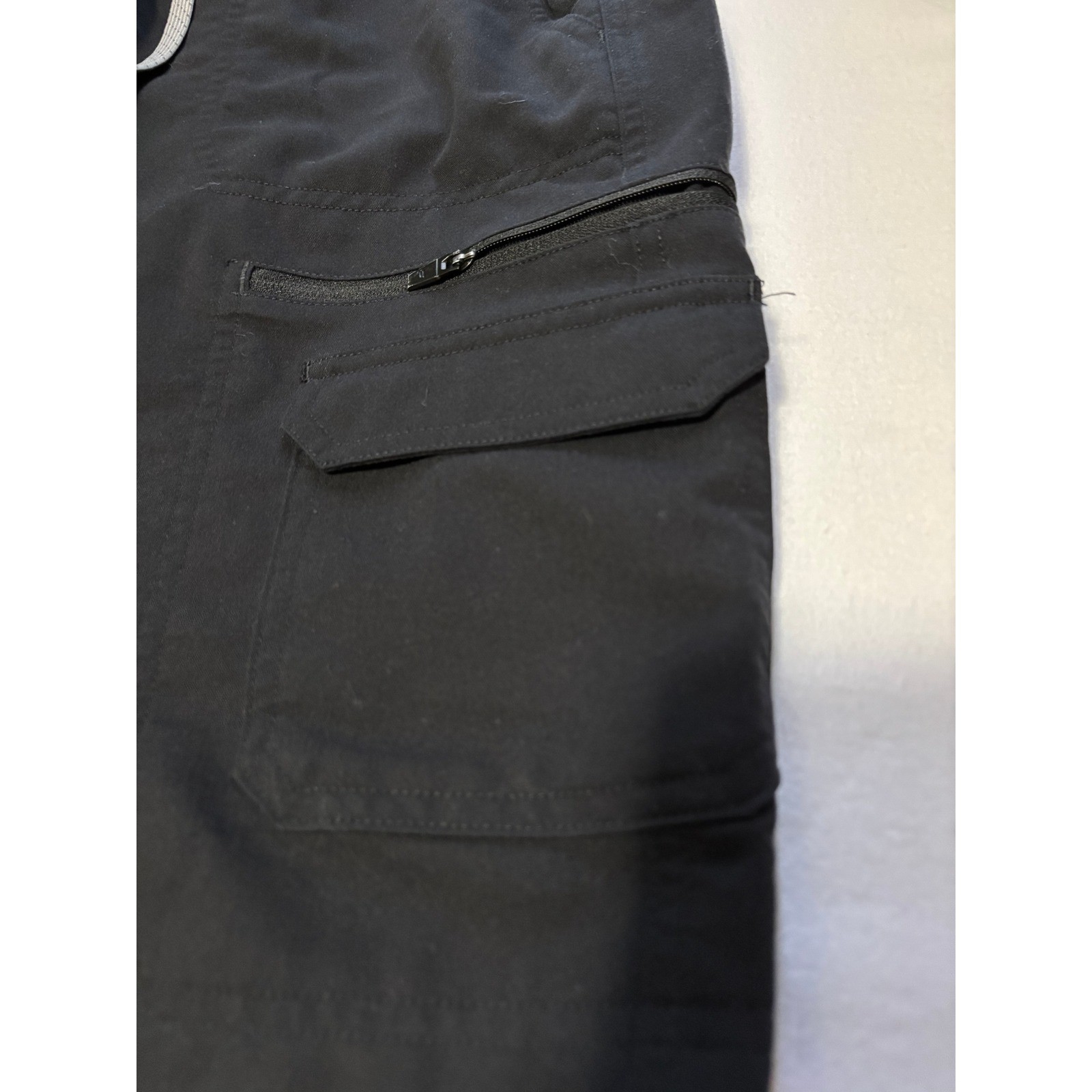 Fabletics Feel Good Cargo Joggers Black Women Medium Drawstring Pants