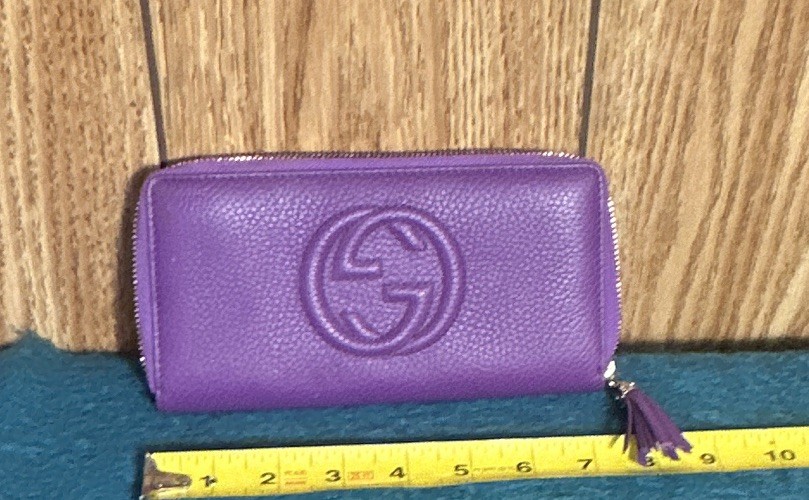 Gucci Purple Women’s Zip-Around Wallet w/ Tassel Logo, Credit Card Slots